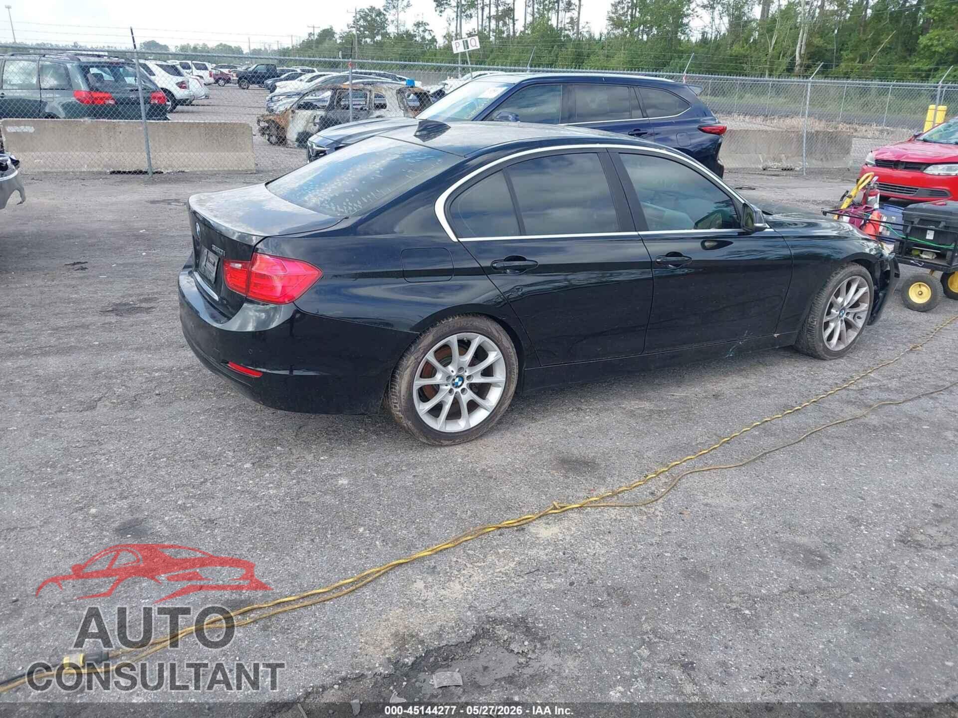 BMW 320I 2015 - WBA3B1G58FNT02465