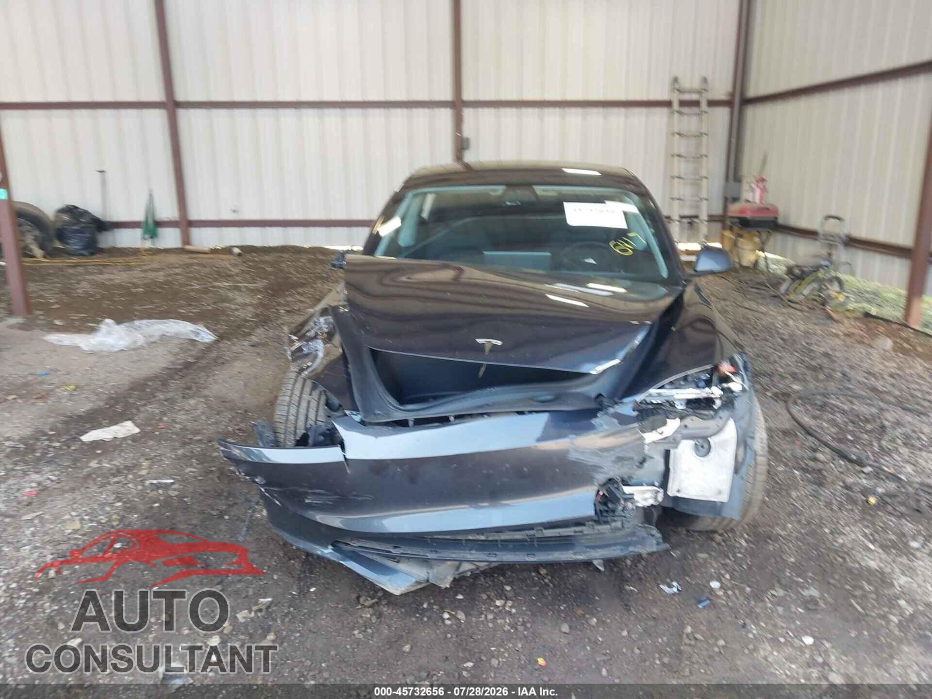 TESLA MODEL 3 2024 - 5YJ3E1EA9RF856417