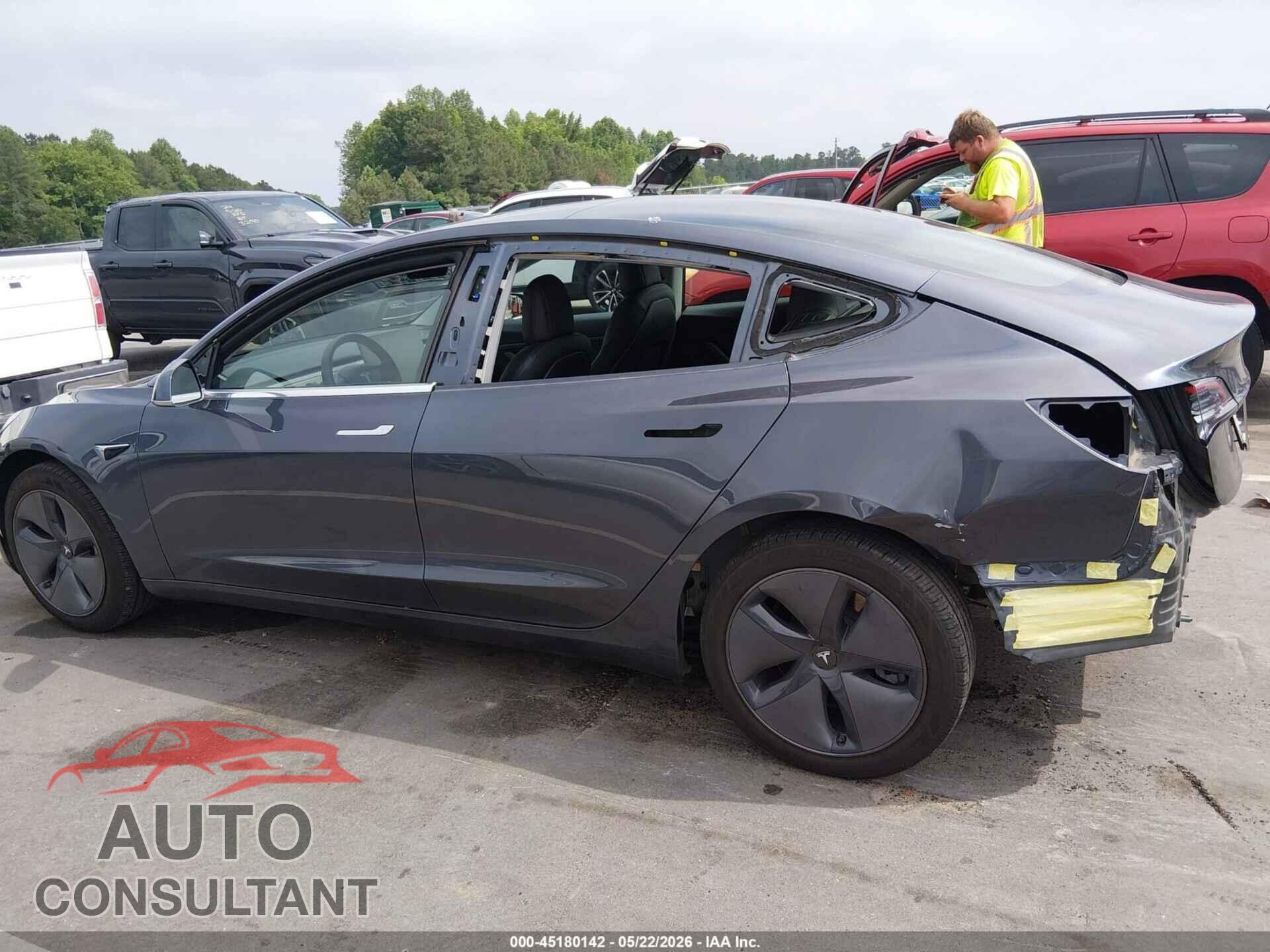 TESLA MODEL 3 2020 - 5YJ3E1EA2LF736708