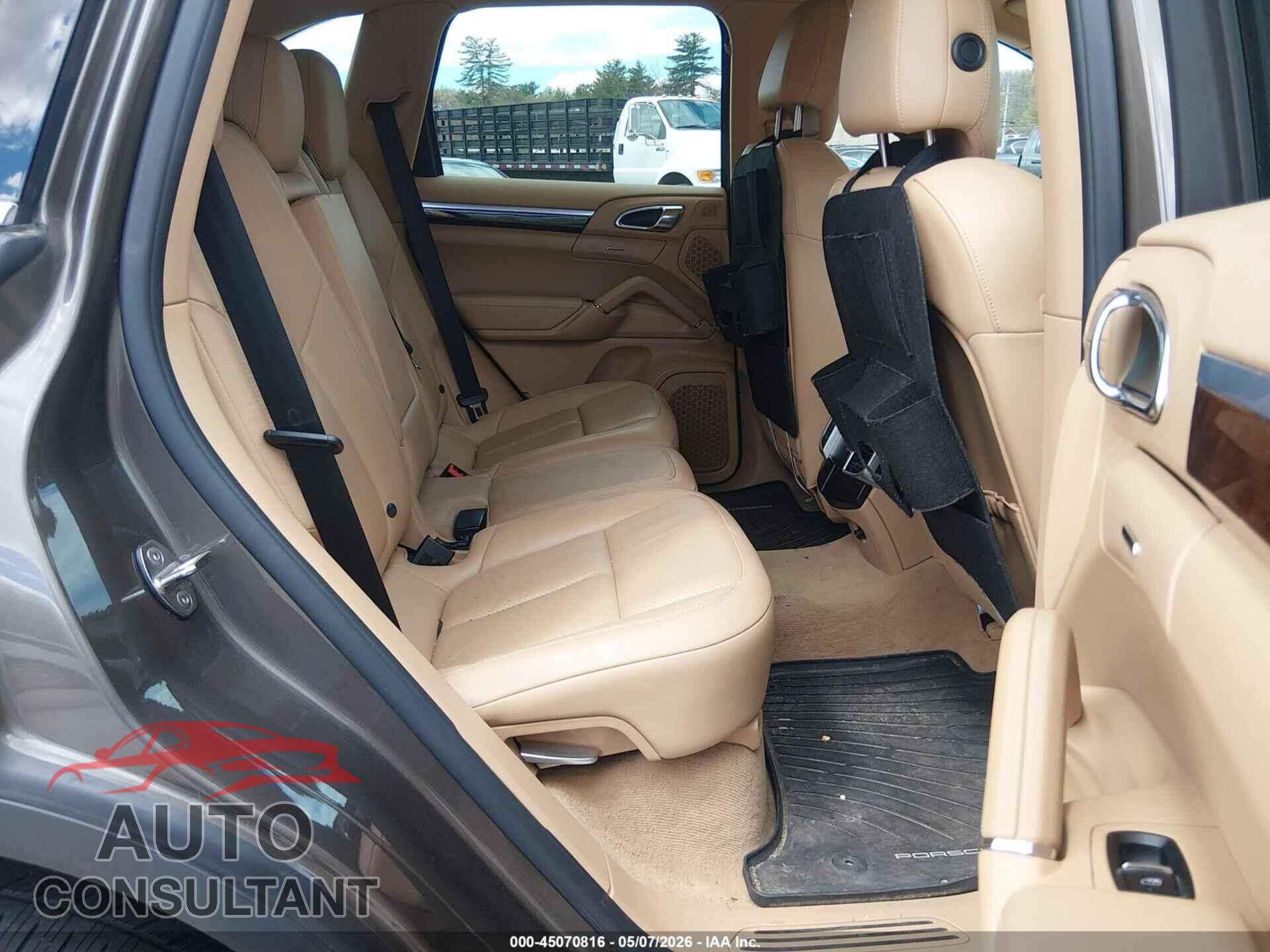 PORSCHE CAYENNE 2014 - WP1AA2A26ELA97612