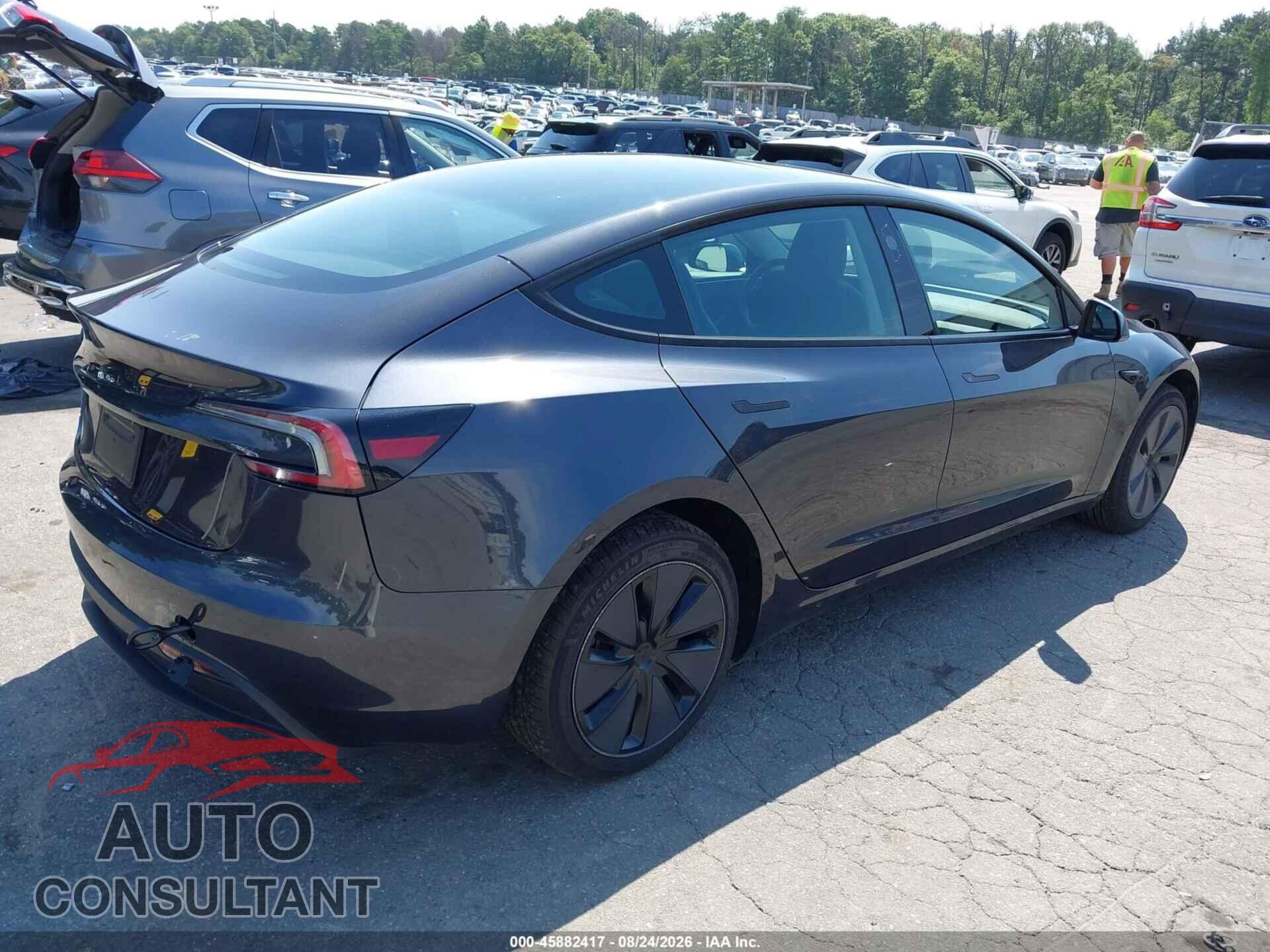 TESLA MODEL 3 2025 - 5YJ3E1EA4SF994632
