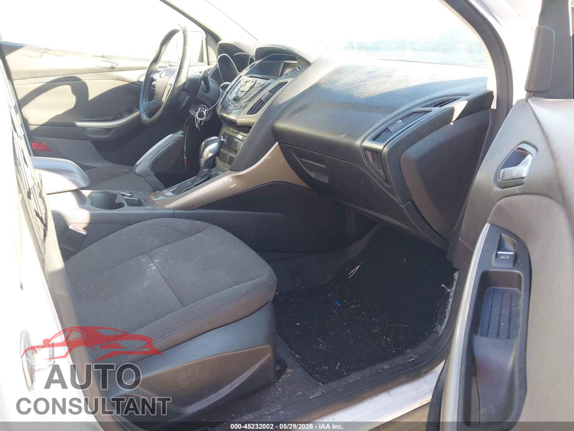 FORD FOCUS 2012 - 1FAHP3H26CL349209