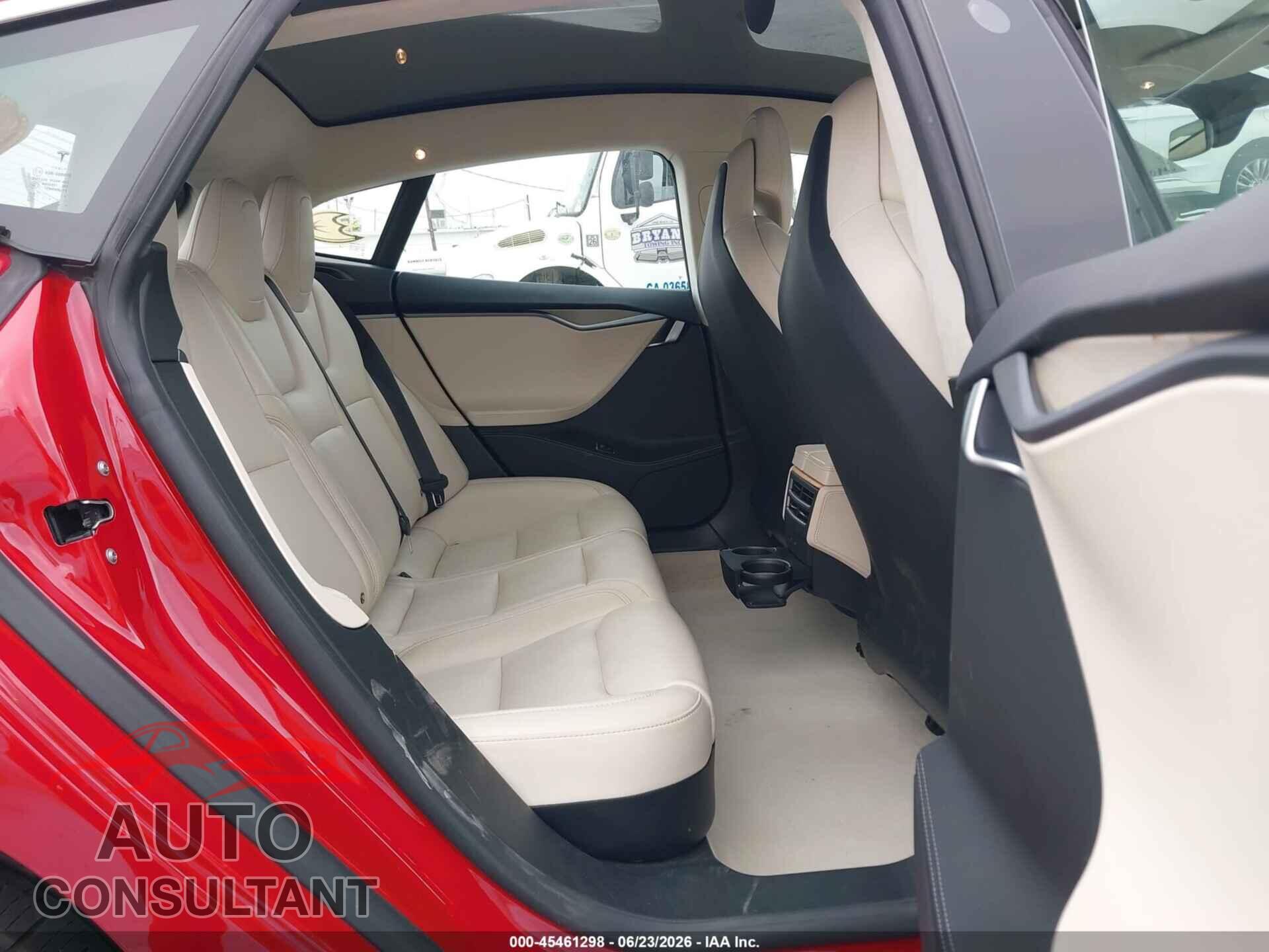 TESLA MODEL S 2018 - 5YJSA1E21JF276146