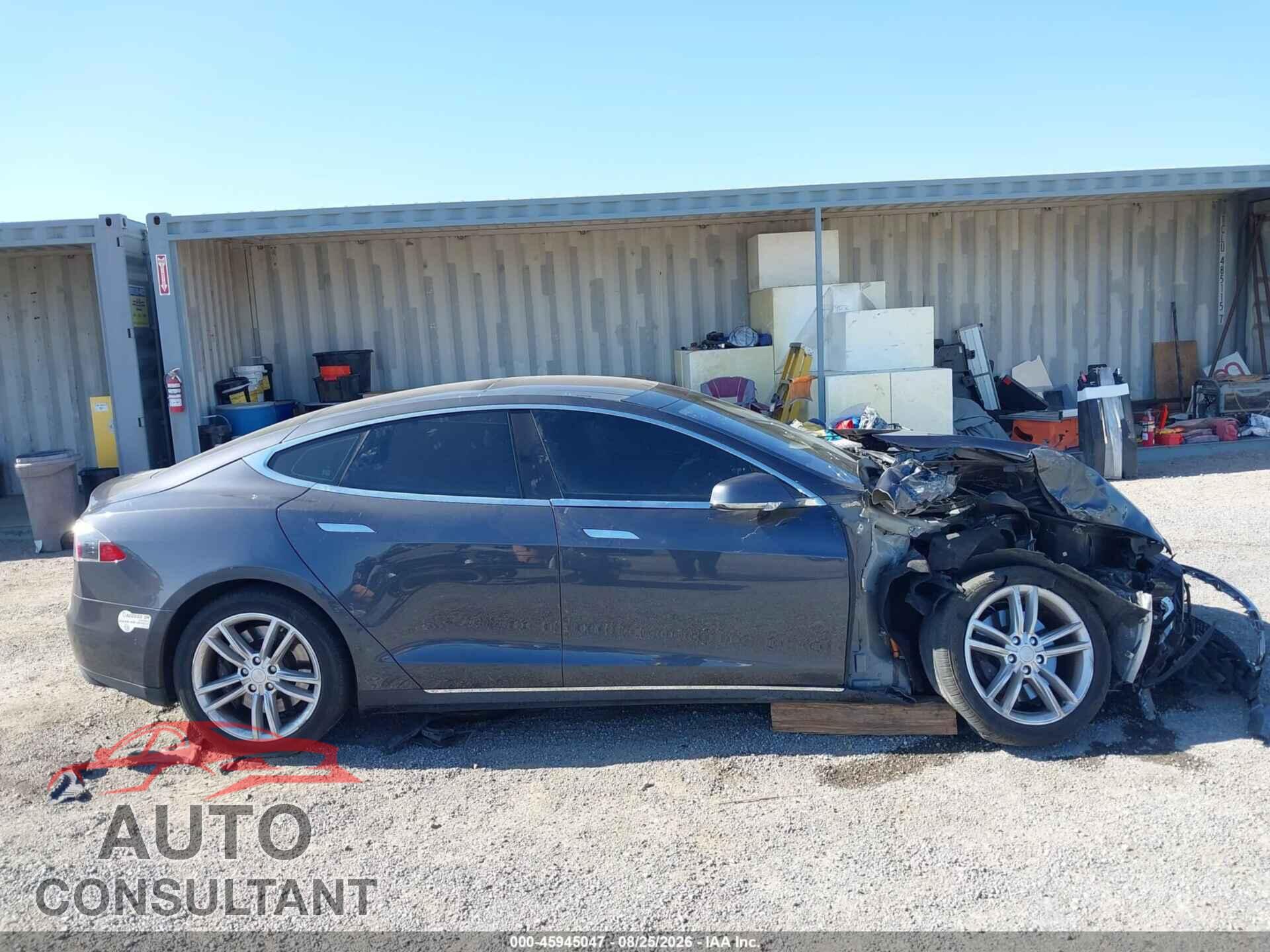 TESLA MODEL S 2015 - 5YJSA1S29FF096442
