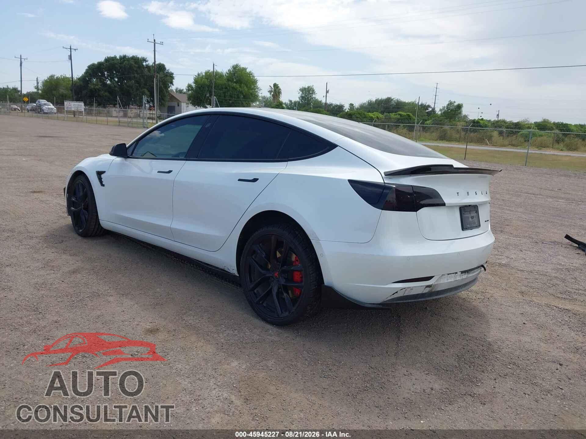 TESLA MODEL 3 2021 - 5YJ3E1EA9MF030465