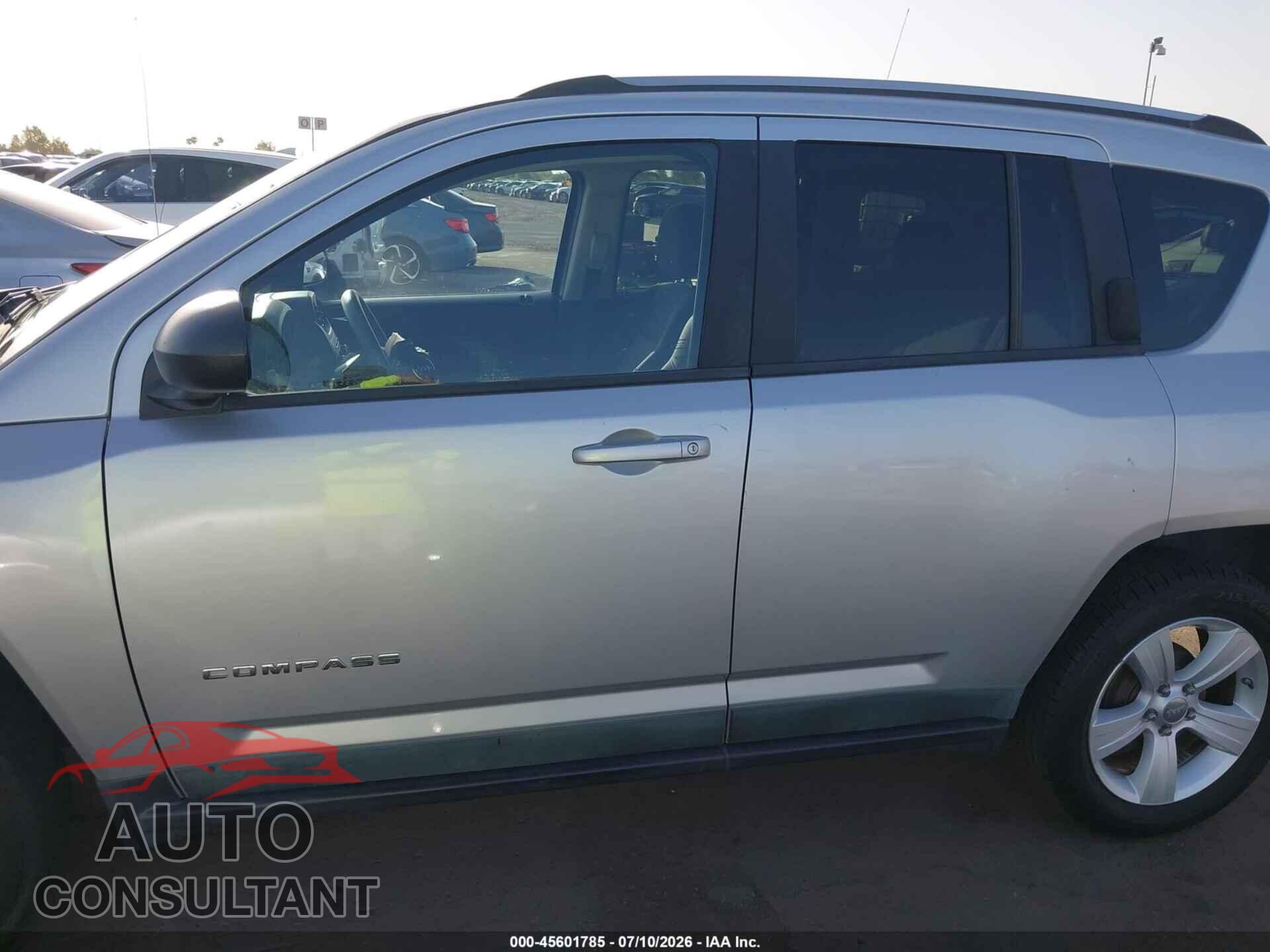 JEEP COMPASS 2011 - 1J4NT1FB2BD248641