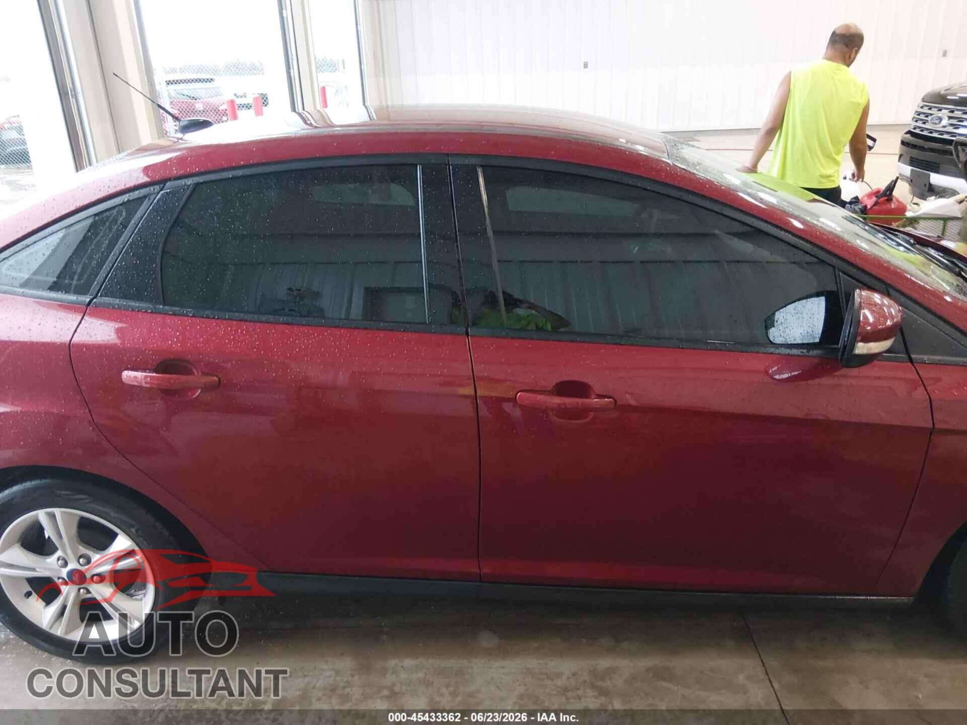 FORD FOCUS 2014 - 1FADP3F21EL103172