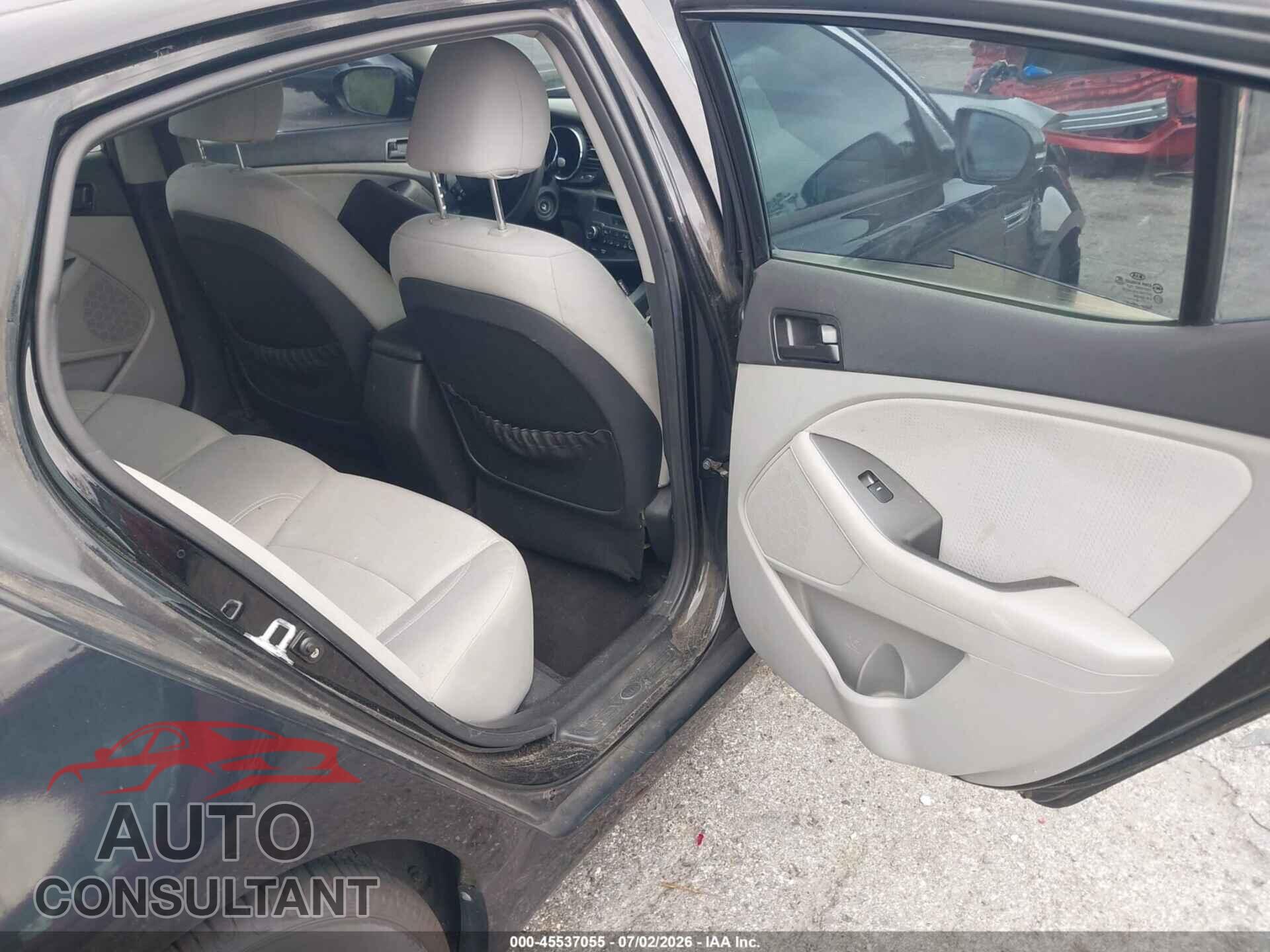 KIA OPTIMA 2012 - KNAGM4A74C5274070