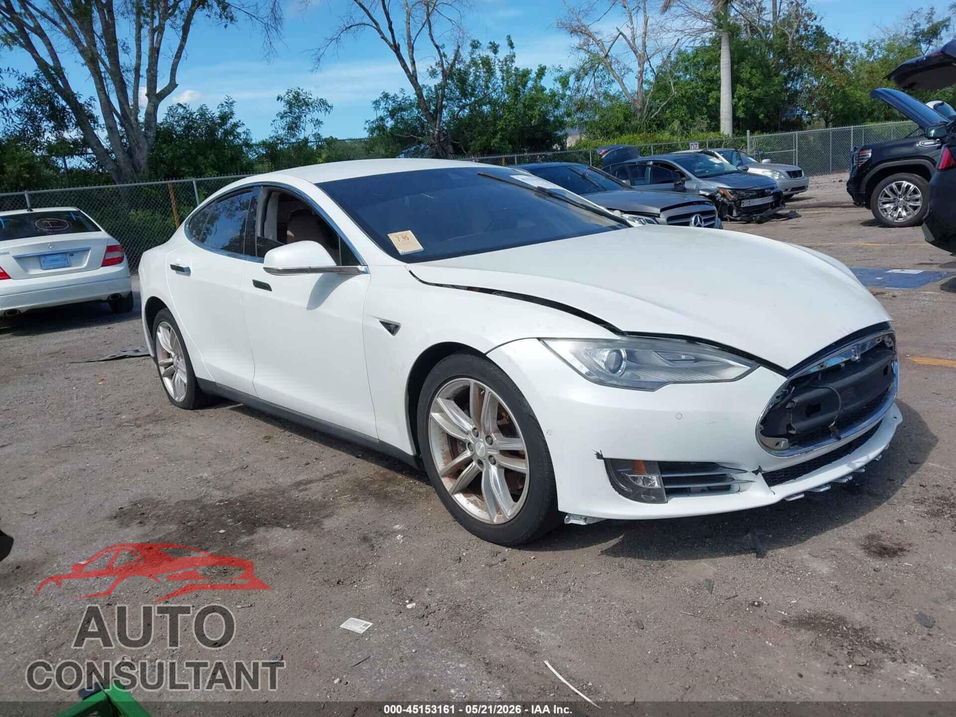 TESLA MODEL S 2015 - 5YJSA1E10FF106889
