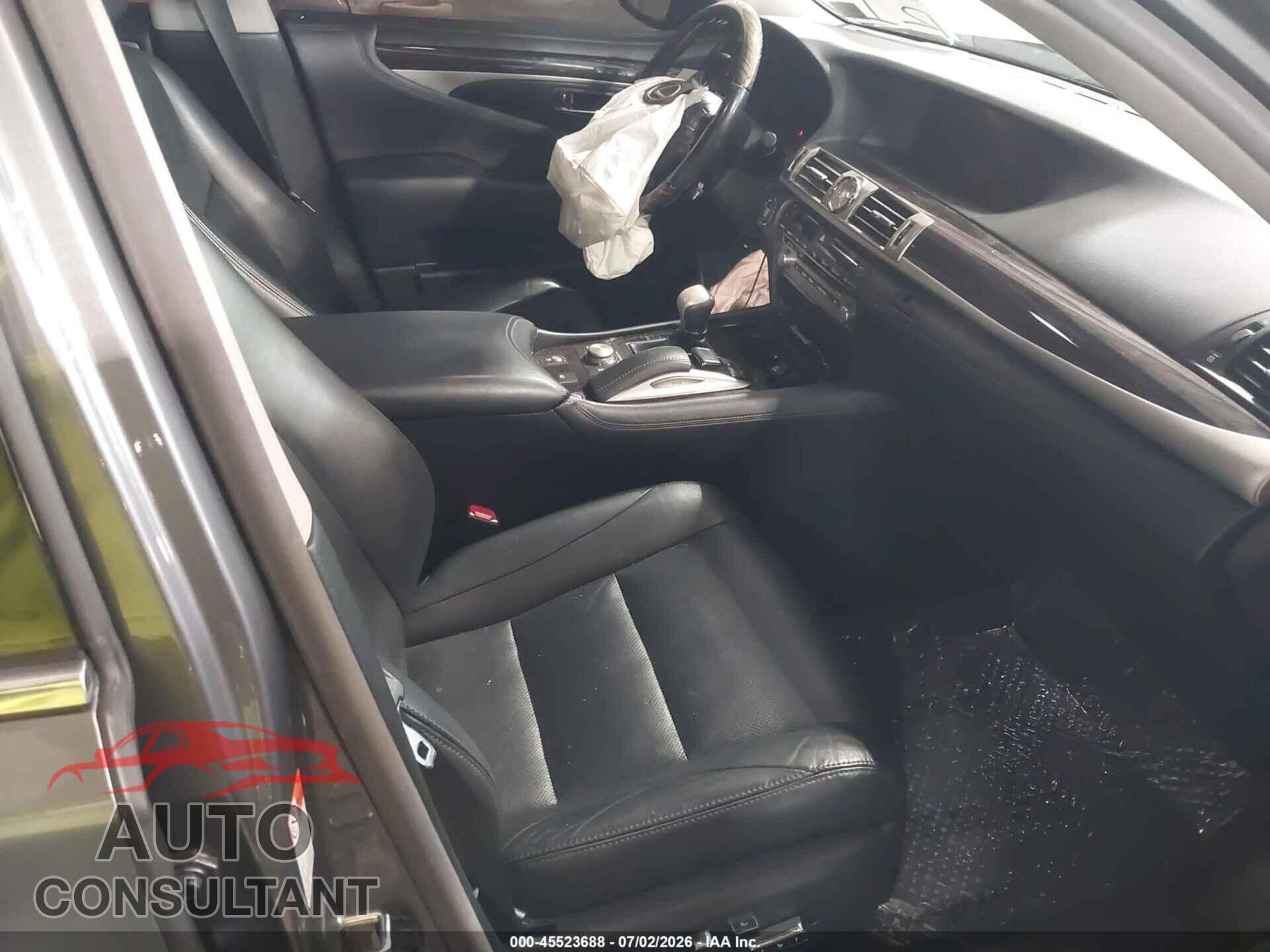LEXUS LS 460 2017 - JTHBL5EFXH5146123