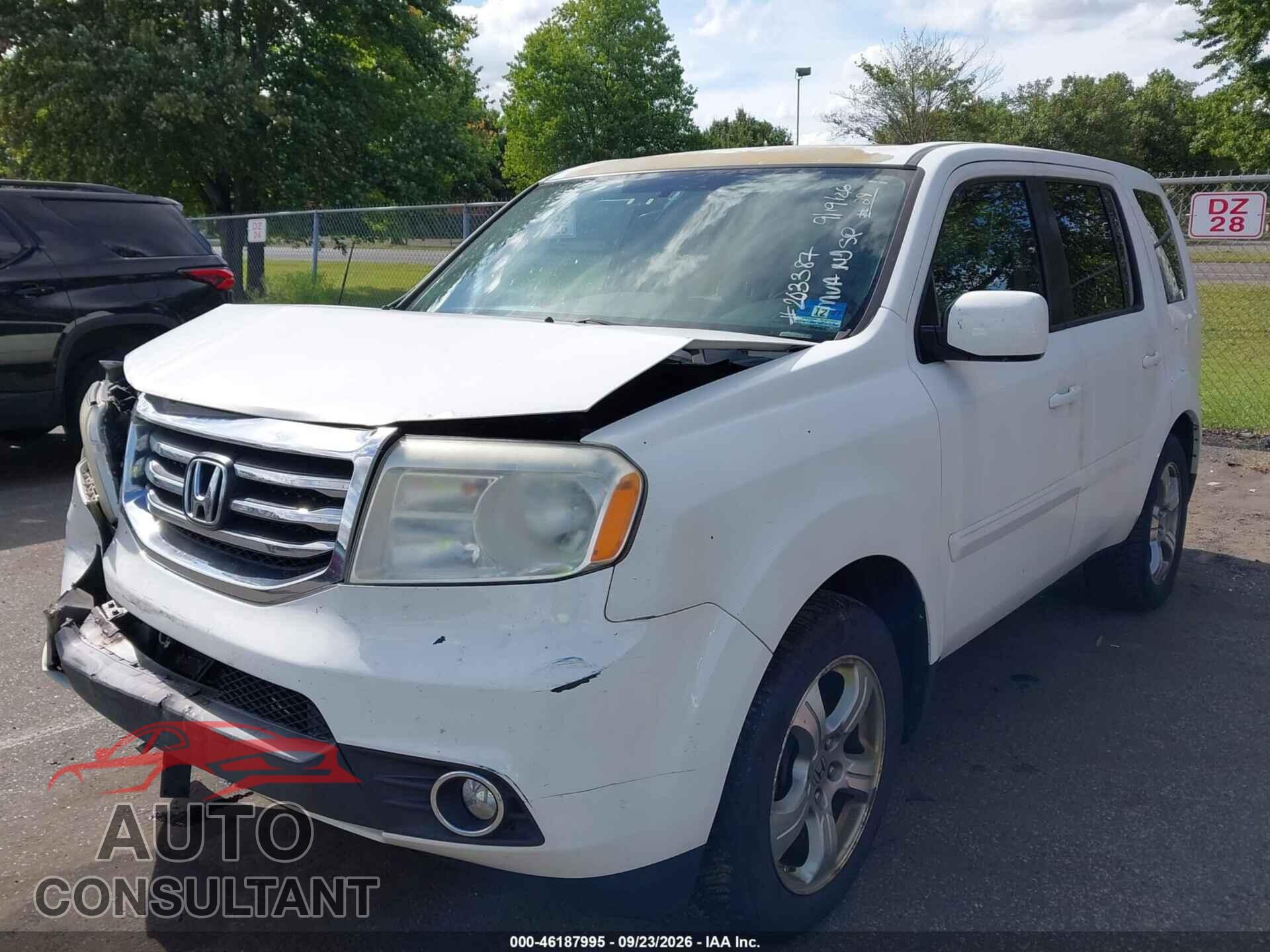 HONDA PILOT 2013 - 5FNYF4H53DB013177