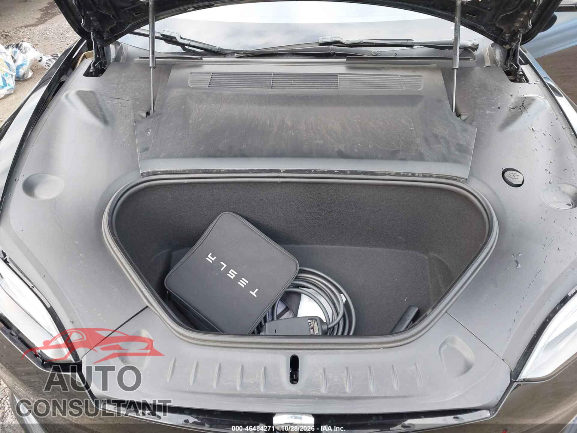 TESLA MODEL S 2024 - 5YJSA1E64RF533976