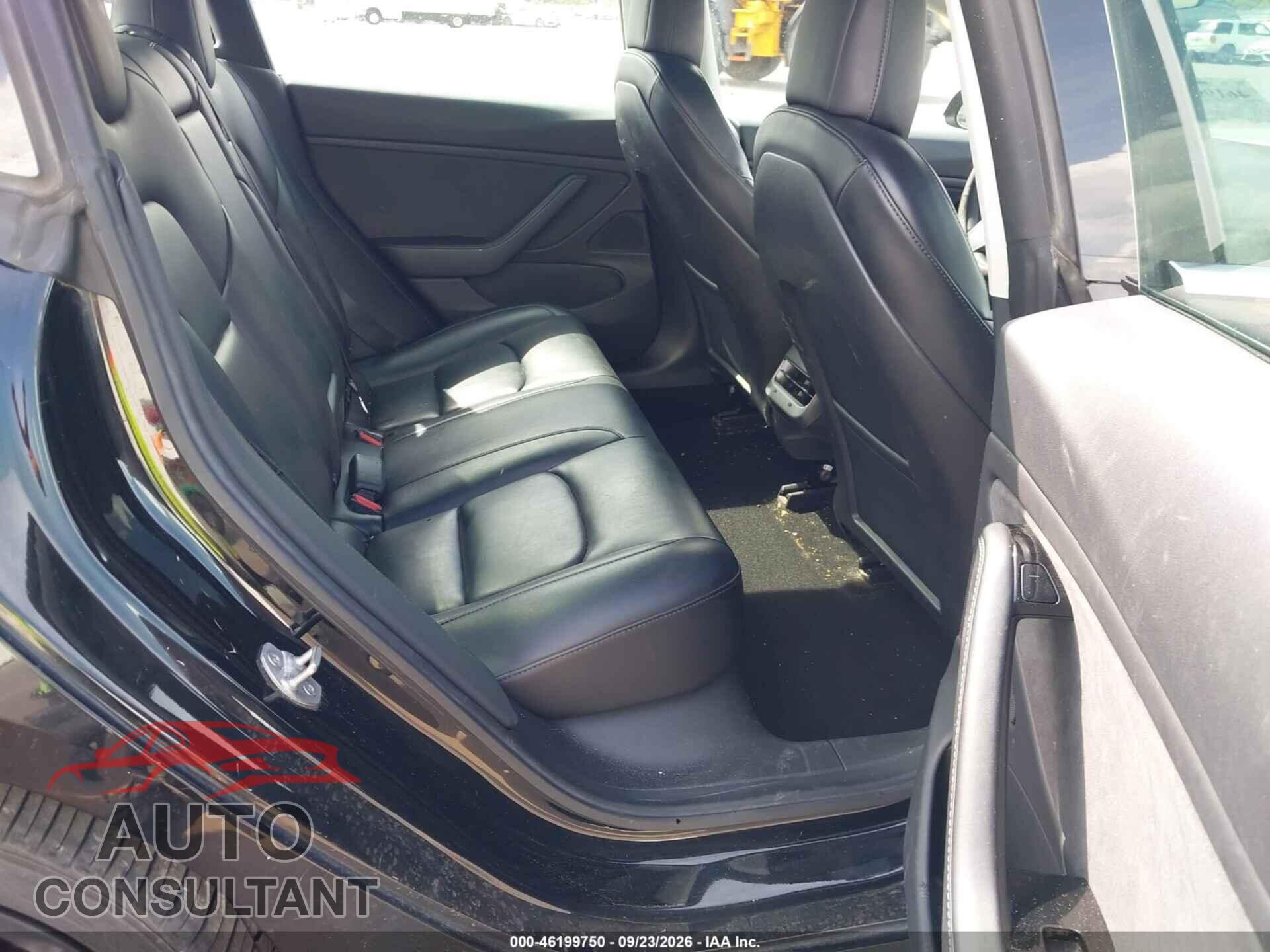 TESLA MODEL 3 2019 - 5YJ3E1EB2KF385385