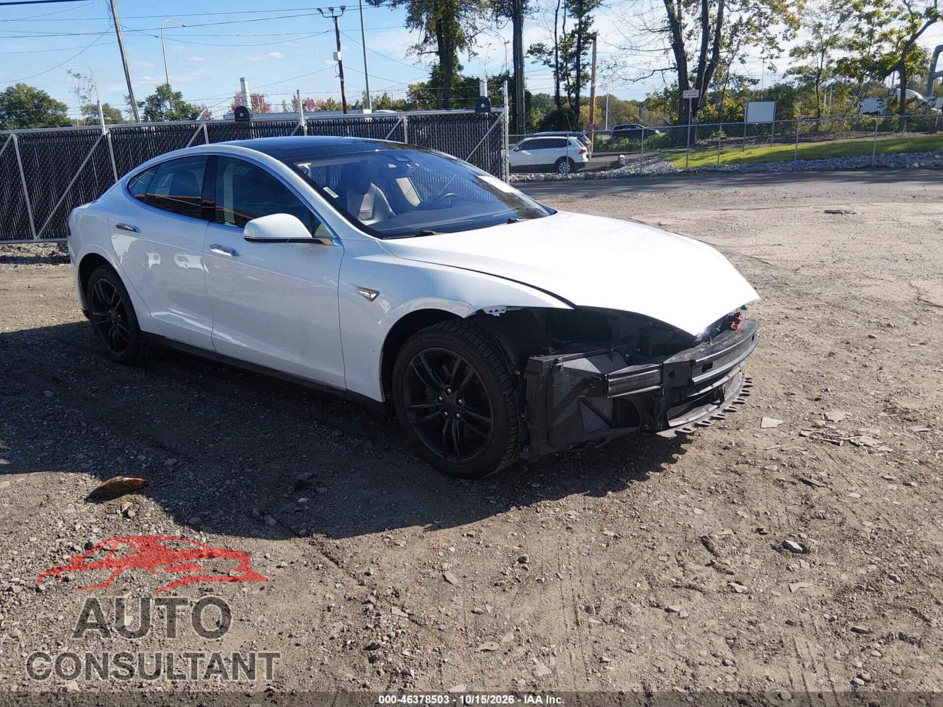TESLA MODEL S 2015 - 5YJSA1S25FF087608