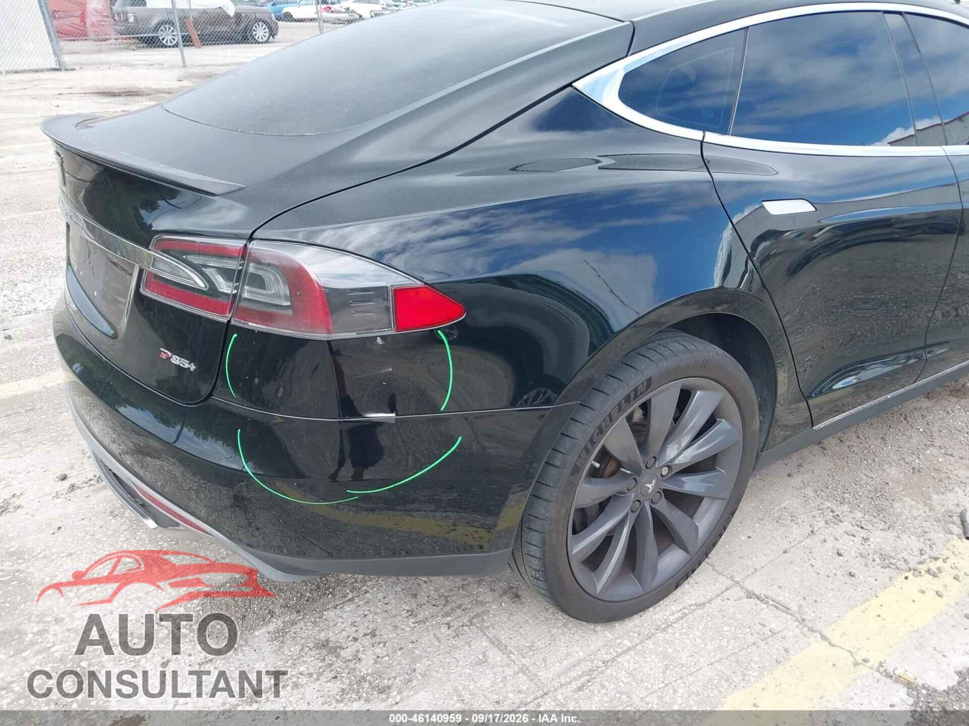 TESLA MODEL S 2013 - 5YJSA1CP5DFP12726