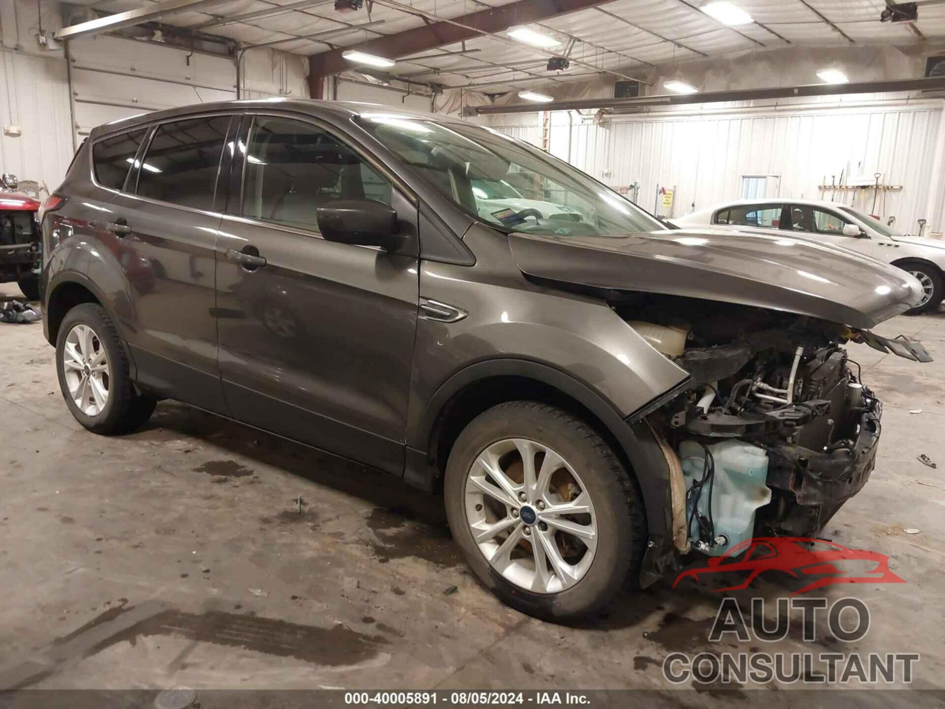 FORD ESCAPE 2017 - 1FMCU9GD0HUD11541