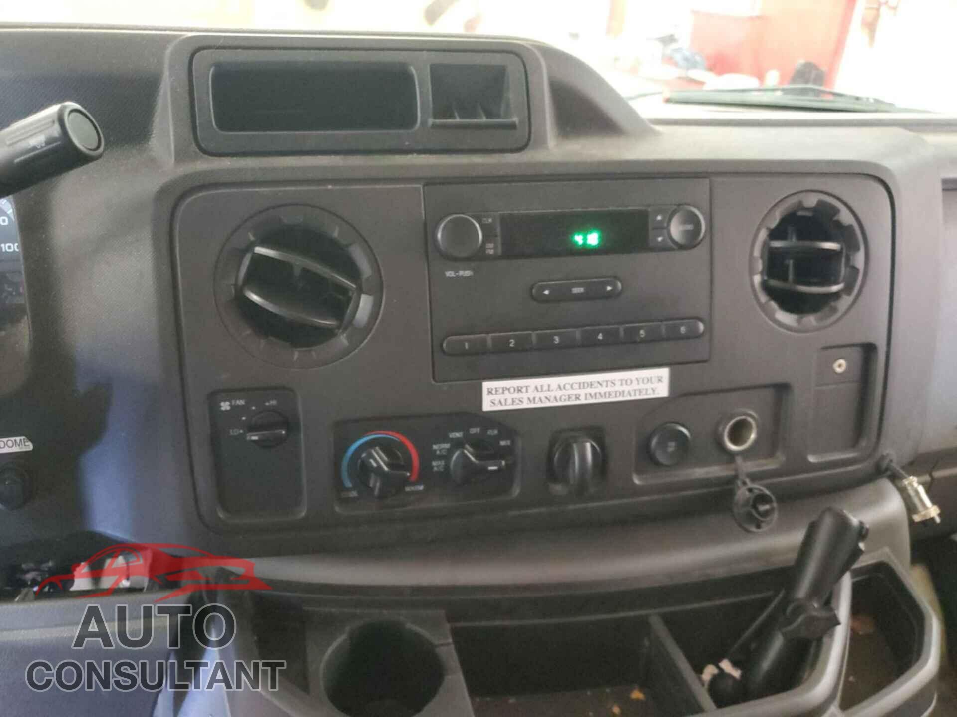FORD ECONOLINE 2018 - 1FDXE4FS6JDC33192