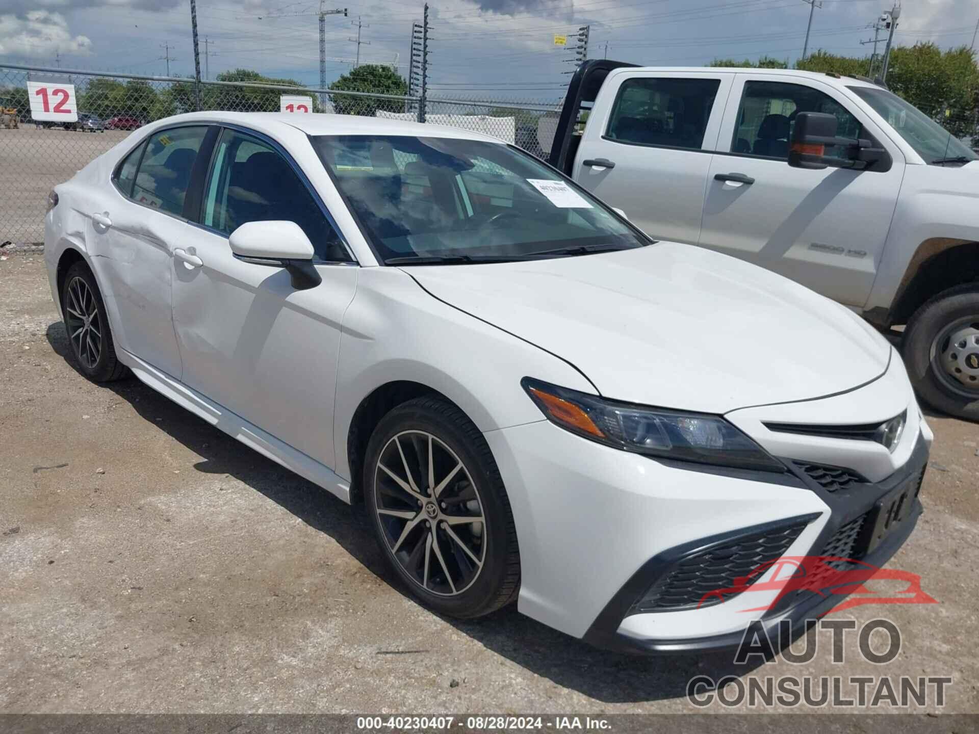 TOYOTA CAMRY 2023 - 4T1G11AK1PU796662