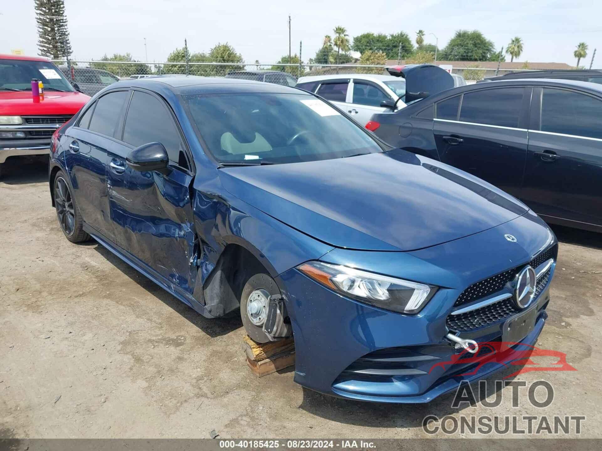 MERCEDES-BENZ A 220 2019 - WDD3G4EB5KW021538