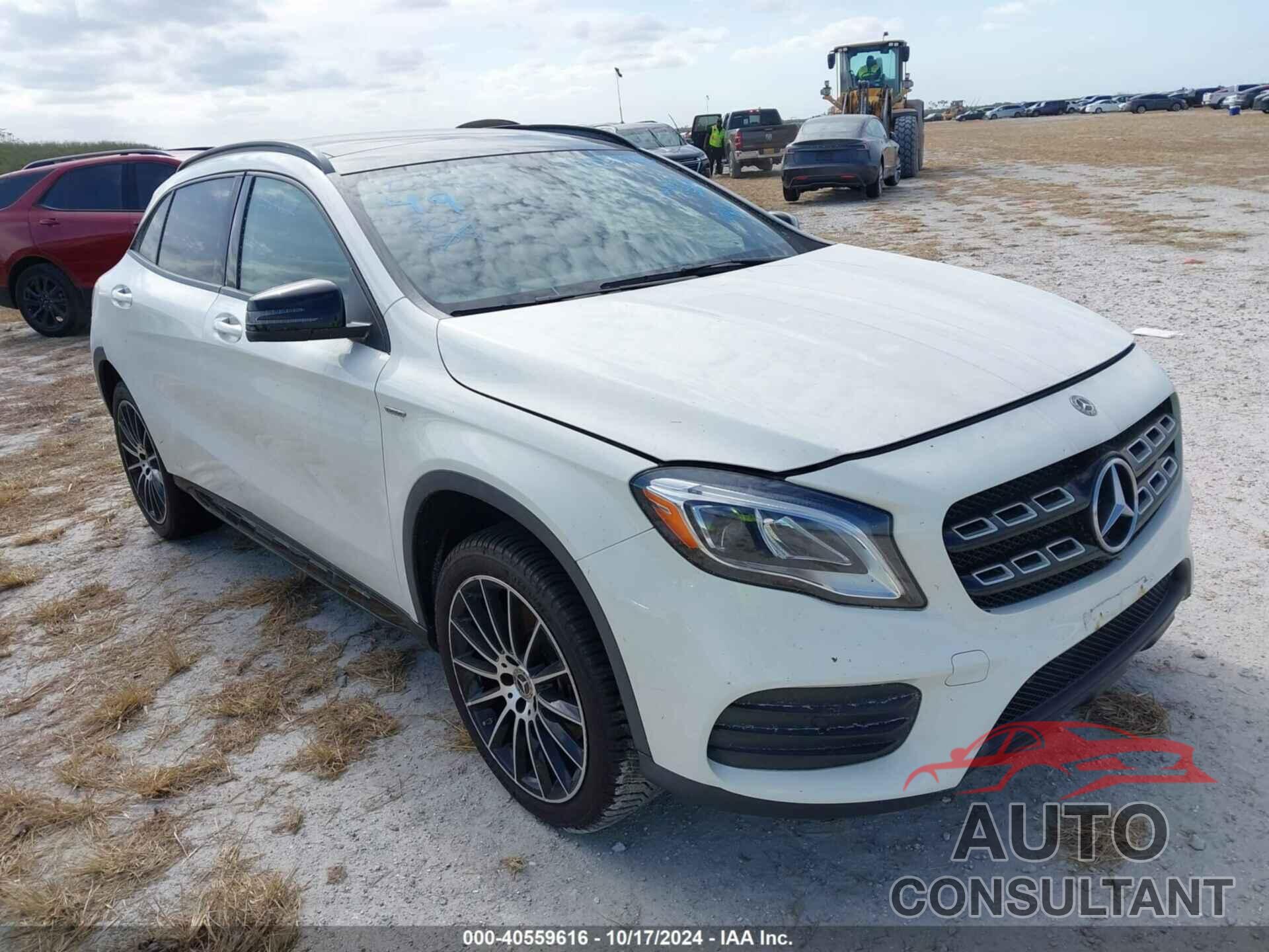 MERCEDES-BENZ GLA 250 2018 - WDCTG4GB4JJ385673