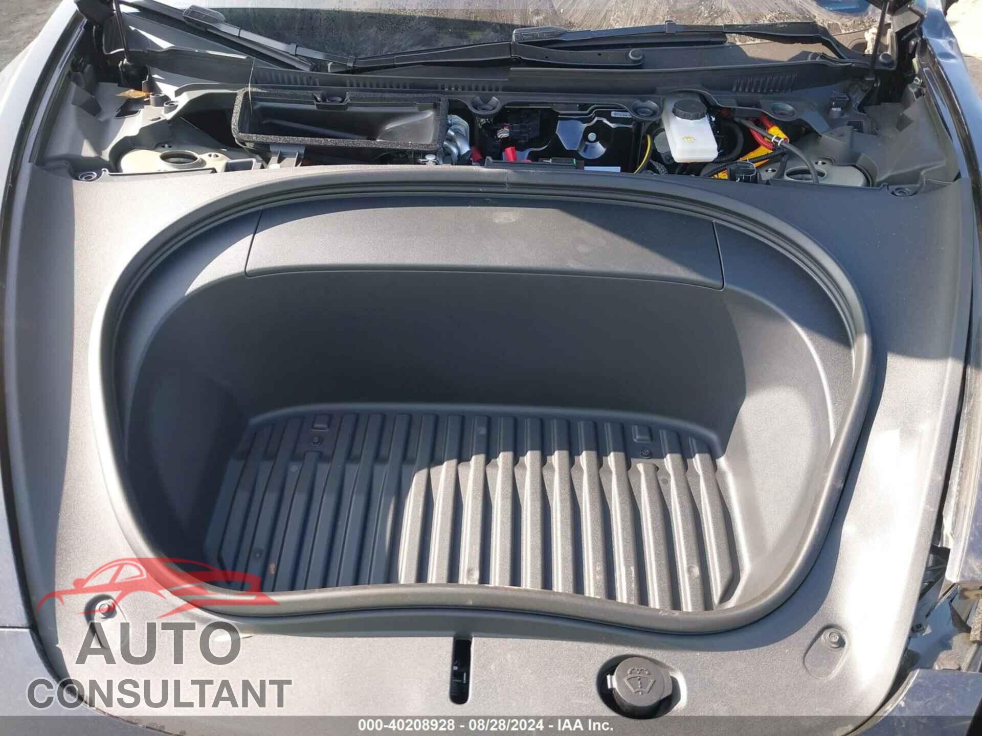 TESLA MODEL 3 2024 - 5YJ3E1EA6RF800547