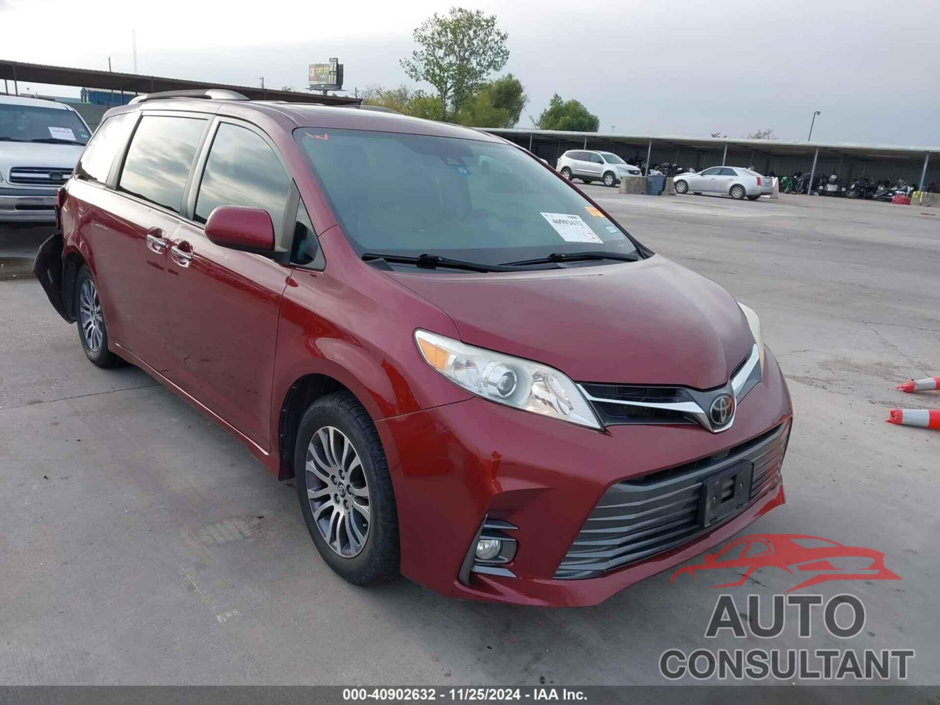 TOYOTA SIENNA 2019 - 5TDYZ3DC6KS013222