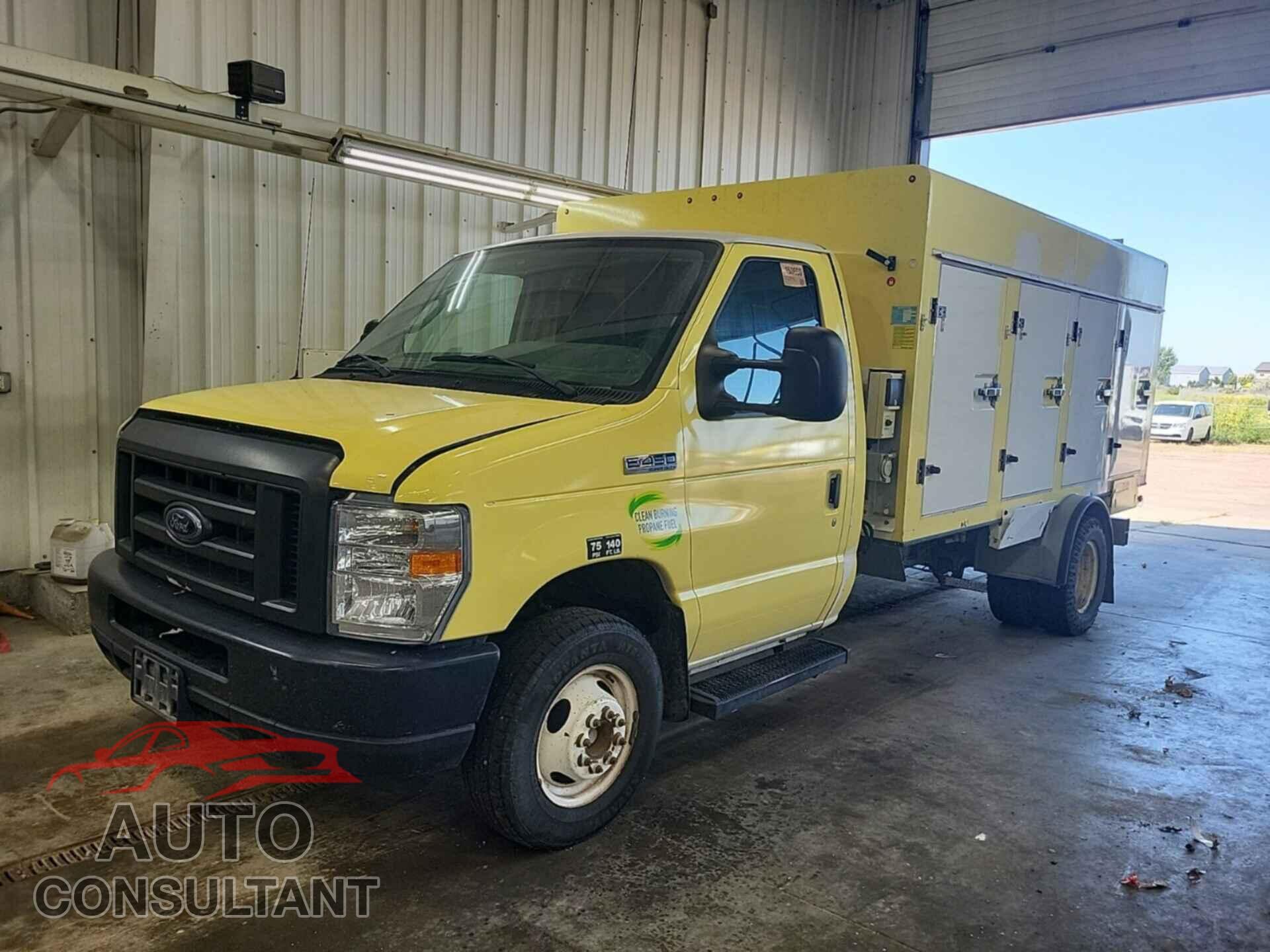 FORD ECONOLINE 2017 - 1FDXE4FSXHDC72233
