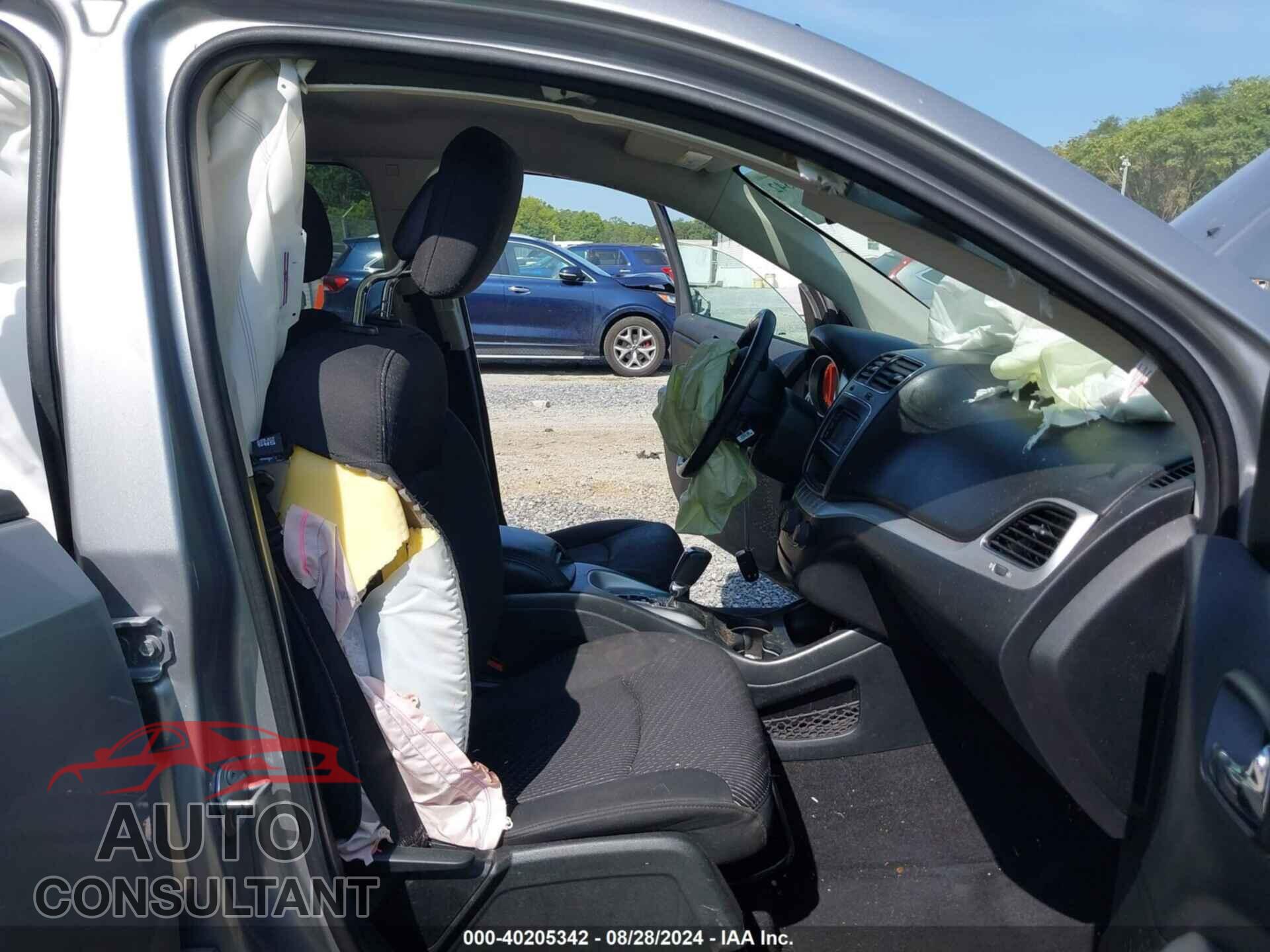 DODGE JOURNEY 2018 - 3C4PDCAB6JT249427
