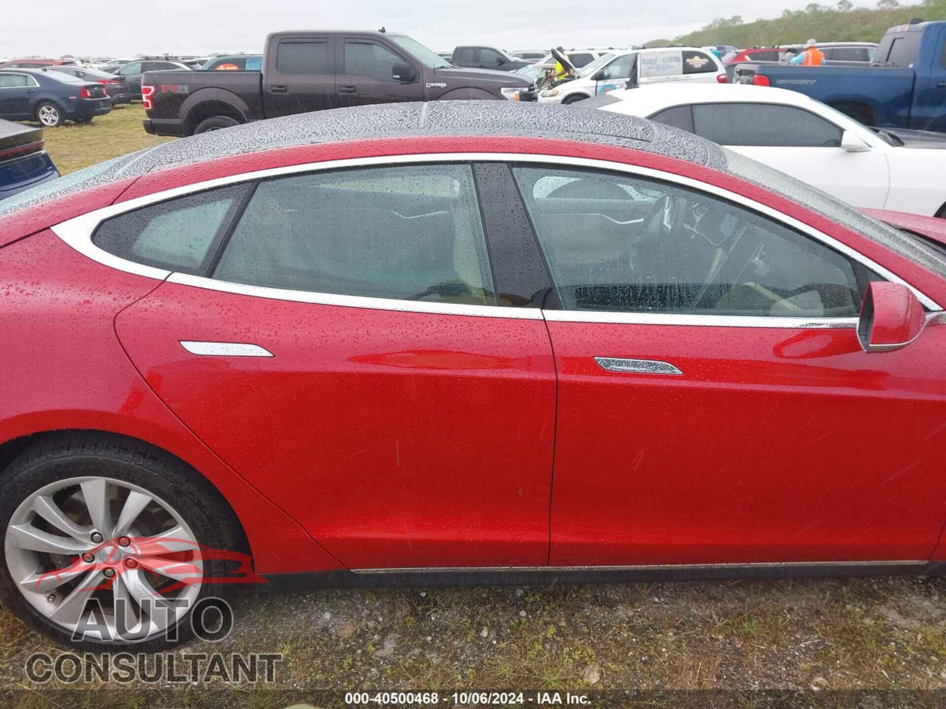 TESLA MODEL S 2015 - 5YJSA1E26FF106890