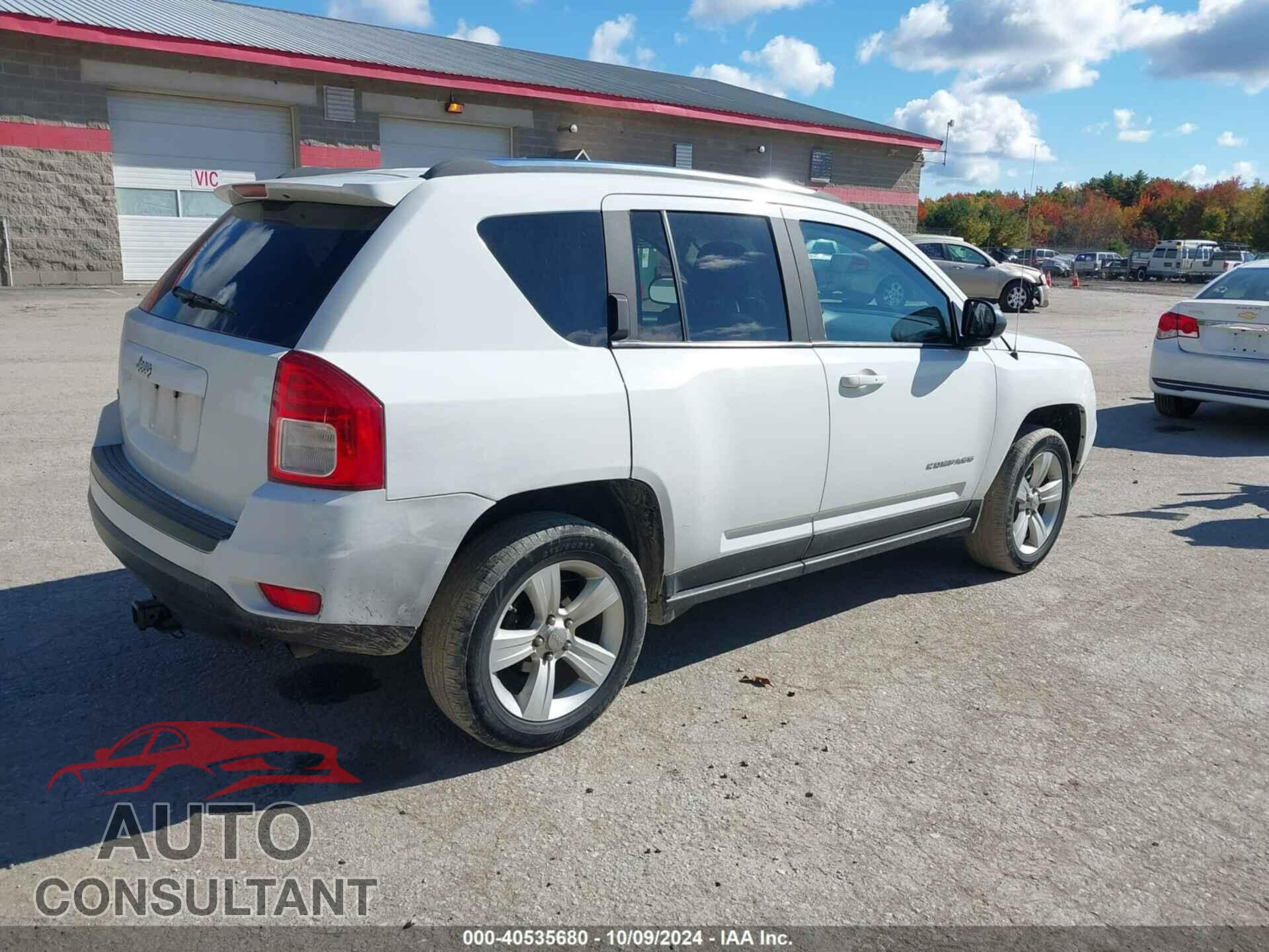 JEEP COMPASS 2011 - 1J4NF1FB9BD279845