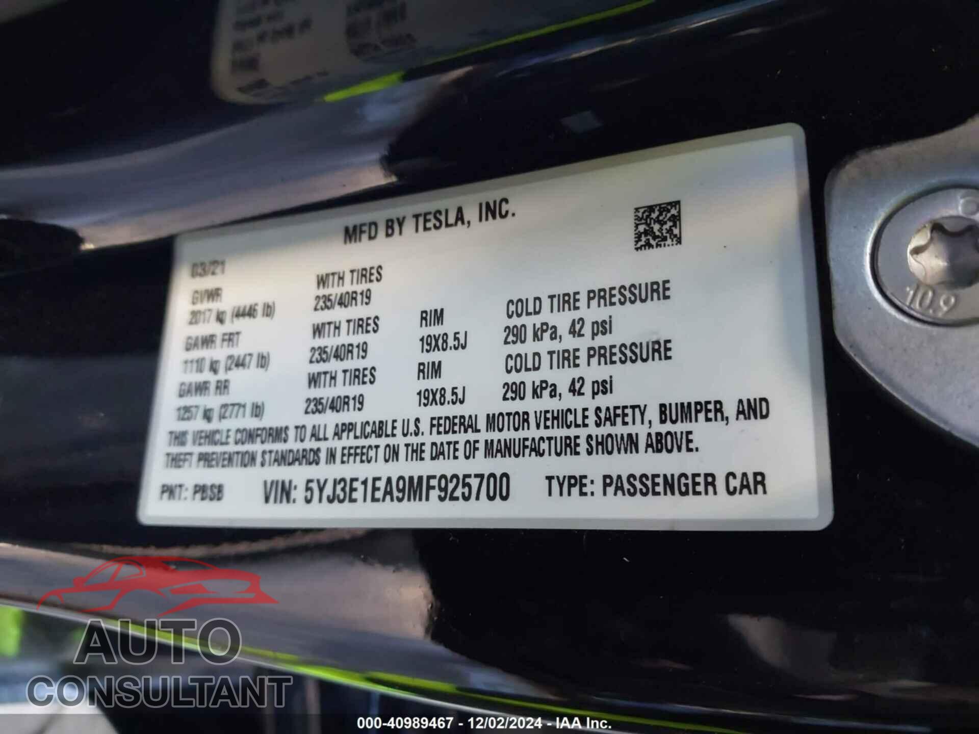 TESLA MODEL 3 2021 - 5YJ3E1EA9MF925700