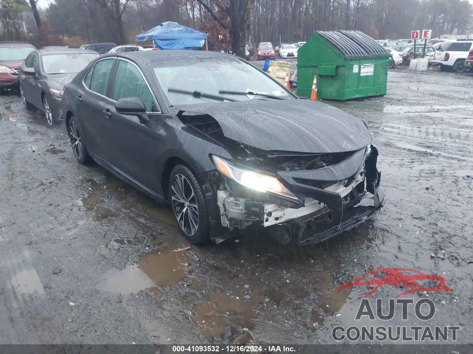 TOYOTA CAMRY 2018 - 4T1B11HK2JU525813