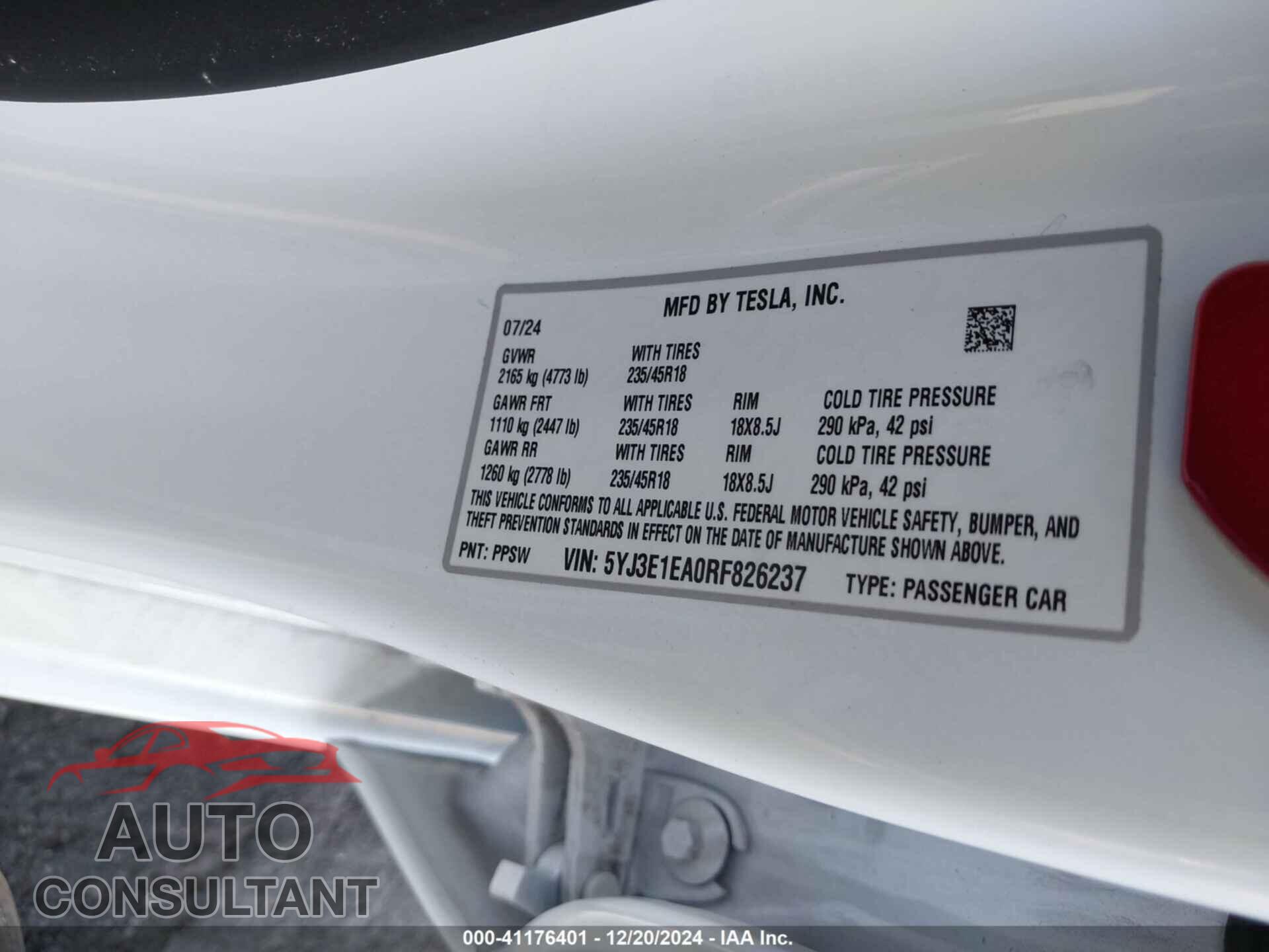 TESLA MODEL 3 2024 - 5YJ3E1EA0RF826237