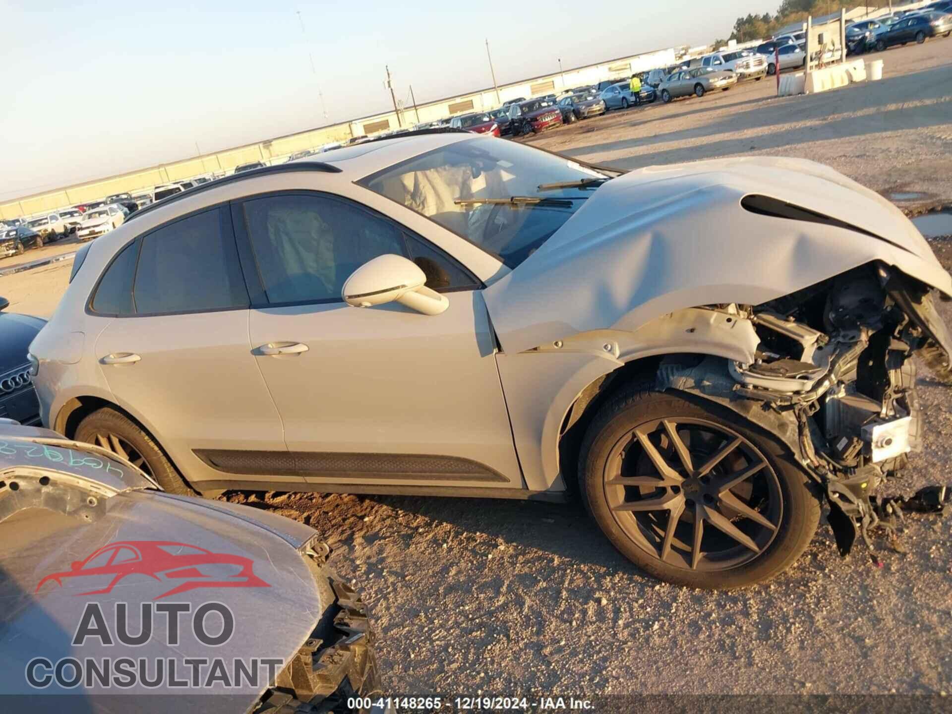 PORSCHE MACAN 2022 - WP1AA2A57NLB02097