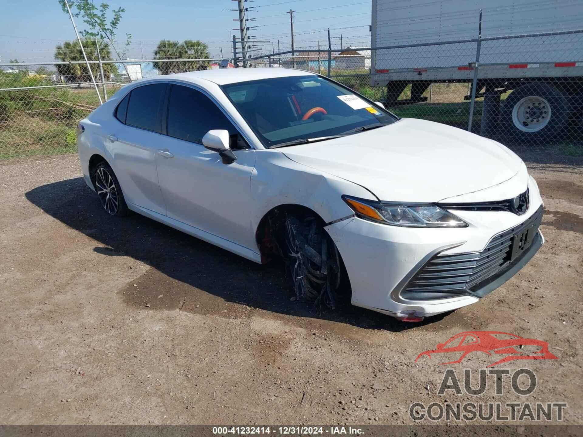 TOYOTA CAMRY 2023 - 4T1C11AK2PU122566