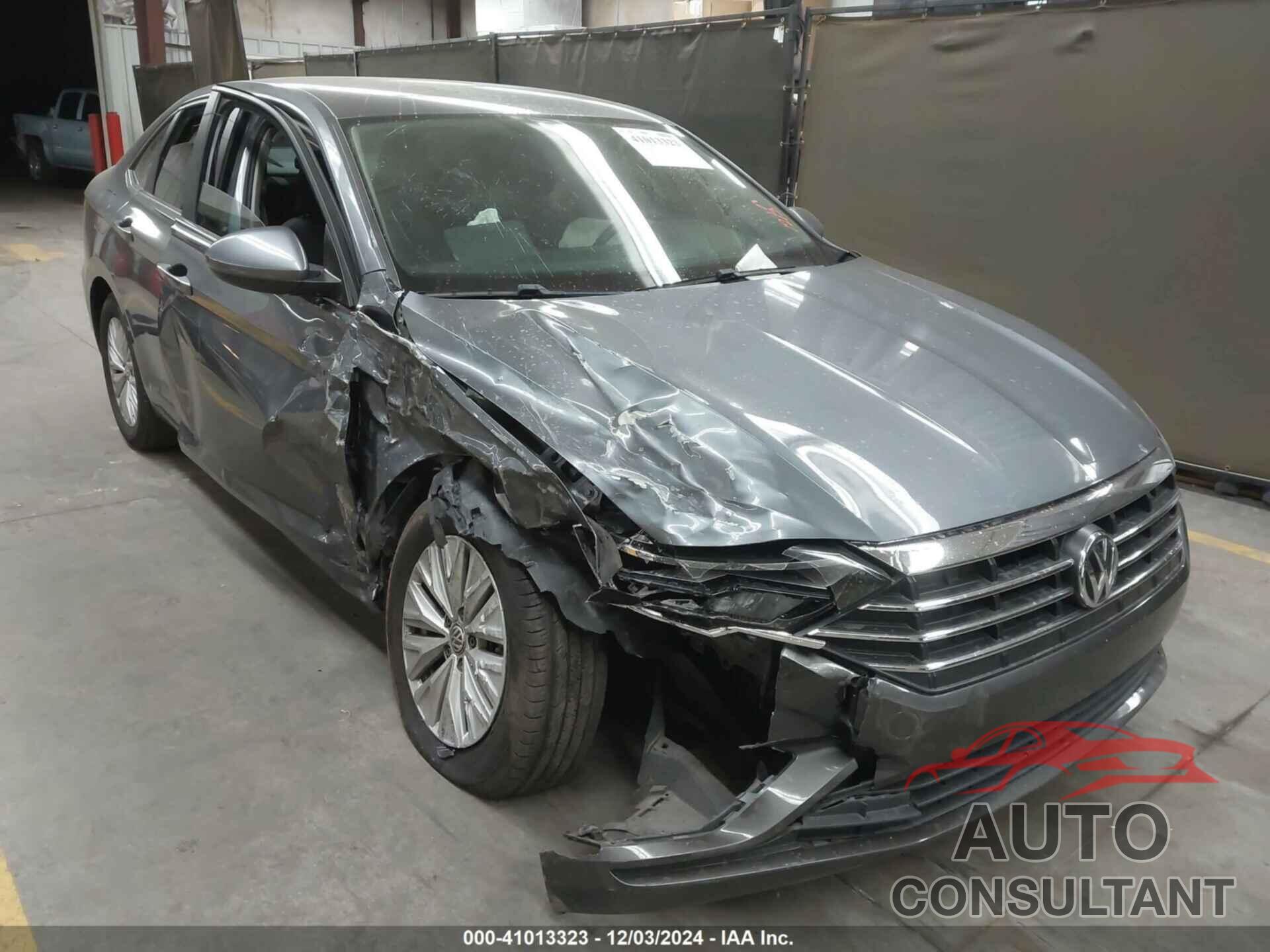 VOLKSWAGEN JETTA 2019 - 3VWC57BU3KM054039