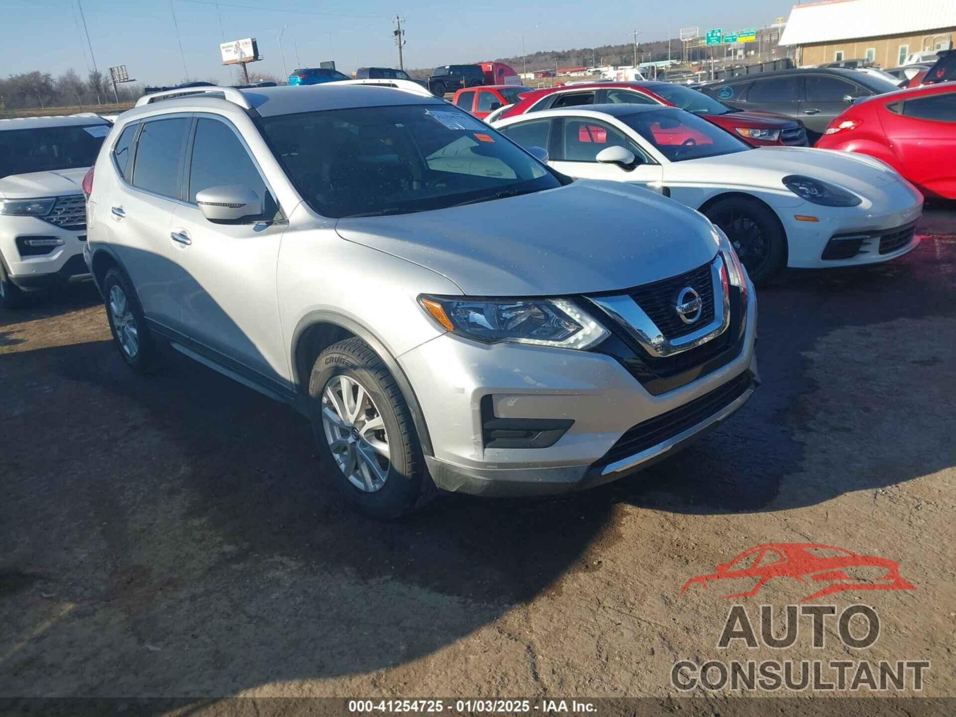 NISSAN ROGUE 2017 - KNMAT2MV7HP552515