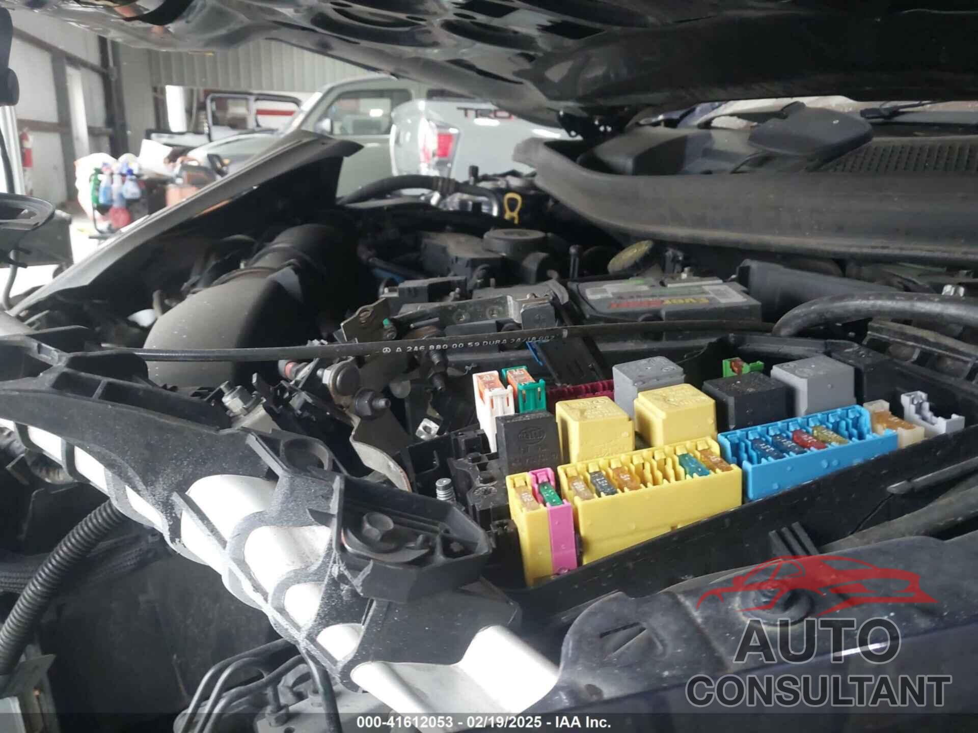 MERCEDES-BENZ GLA 250 2019 - WDCTG4GB8KJ542722