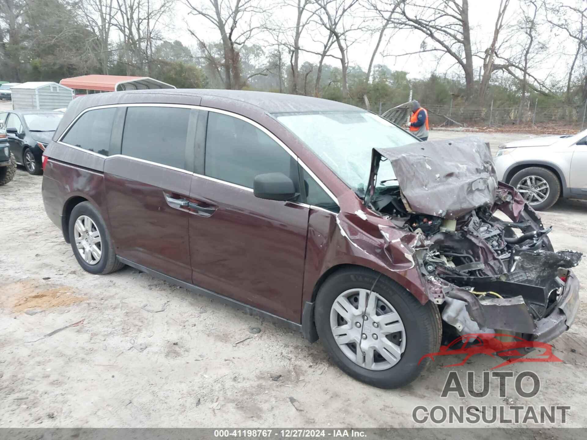 HONDA ODYSSEY 2013 - 5FNRL5H27DB010436