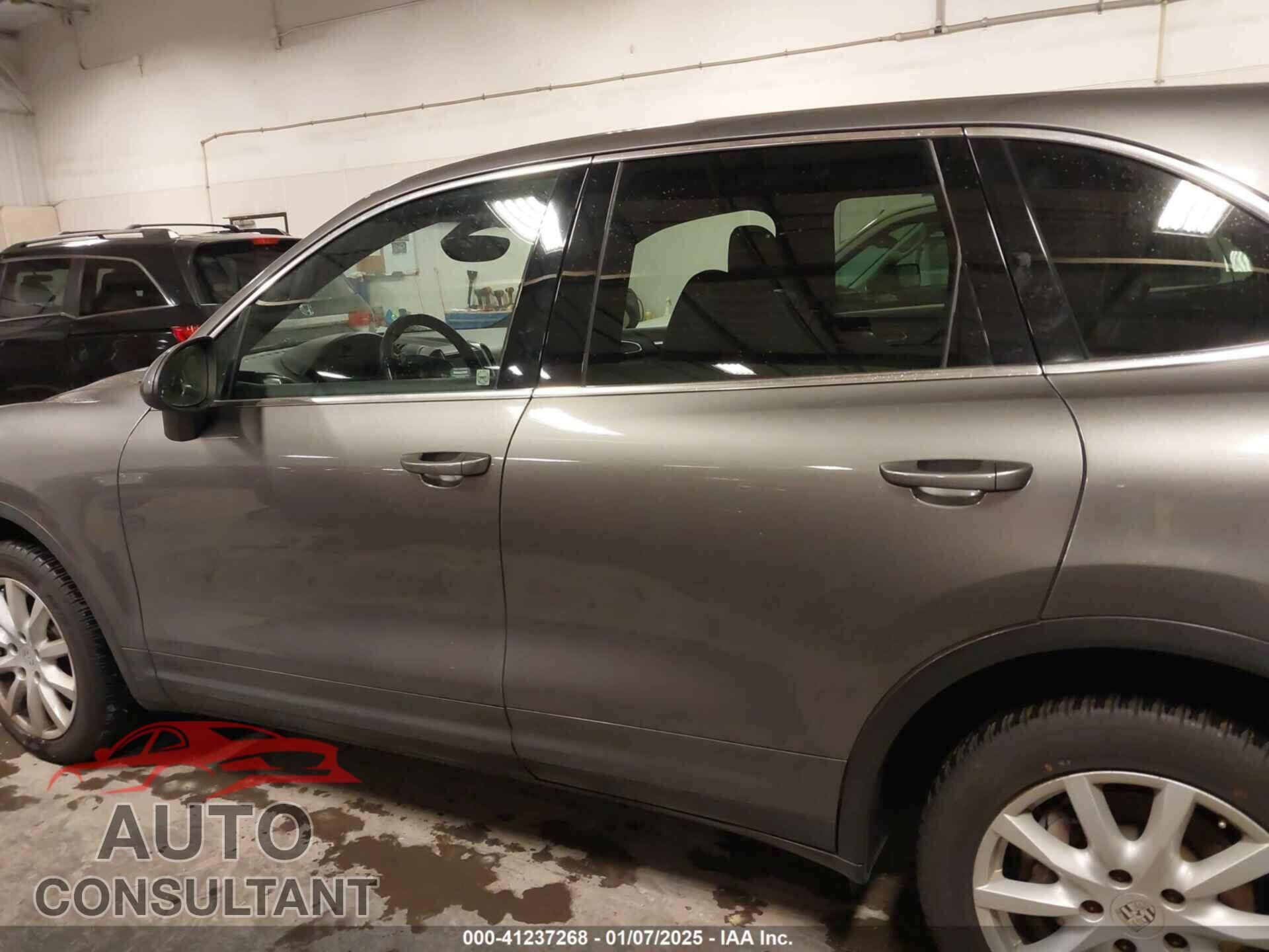 PORSCHE CAYENNE 2011 - WP1AA2A28BLA01121