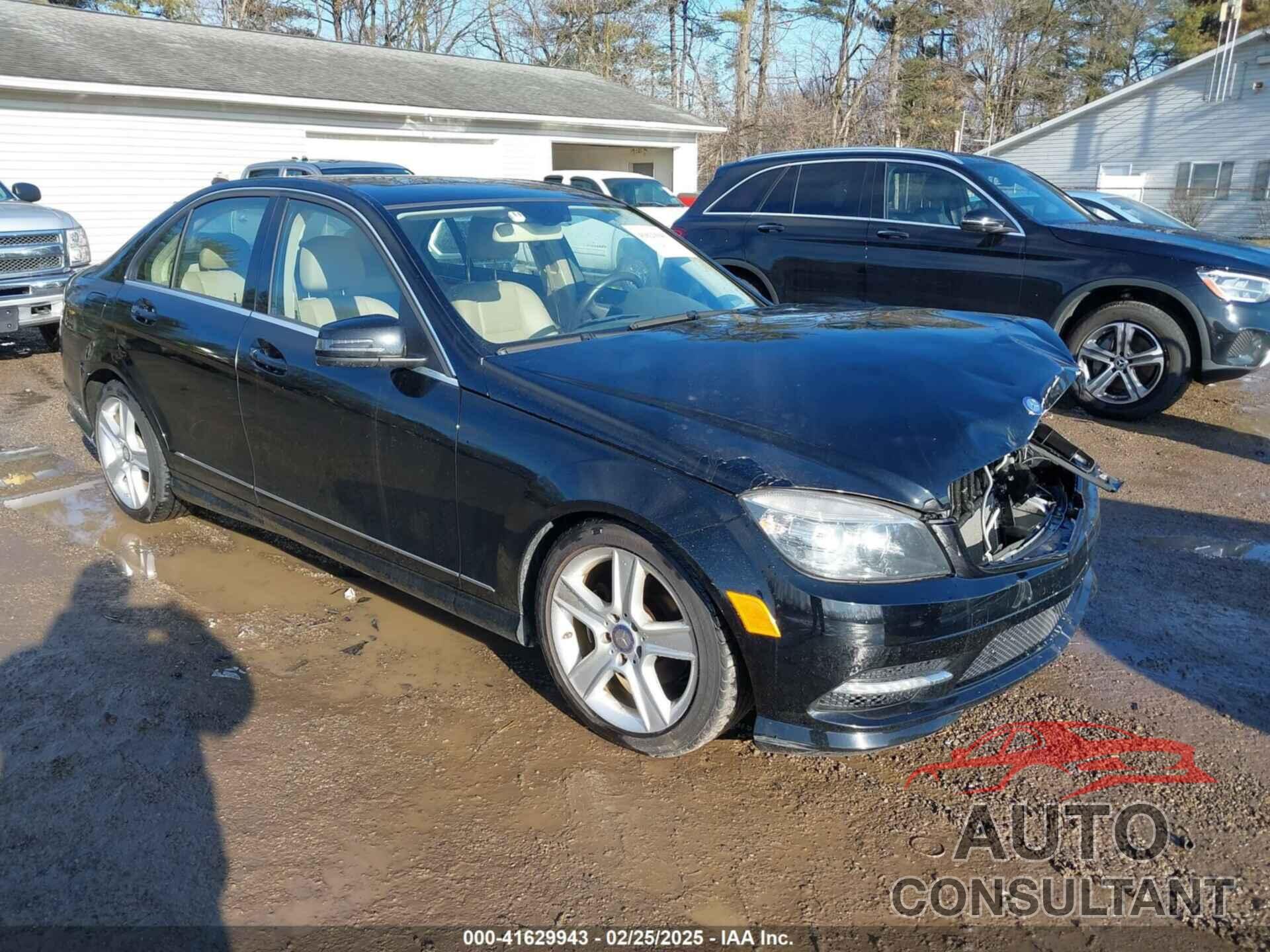 MERCEDES-BENZ C 300 2011 - WDDGF8BB2BR173002