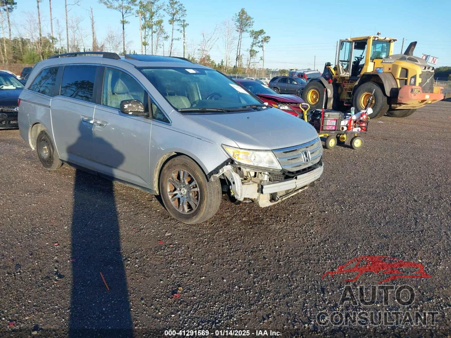 HONDA ODYSSEY 2013 - 5FNRL5H64DB090555