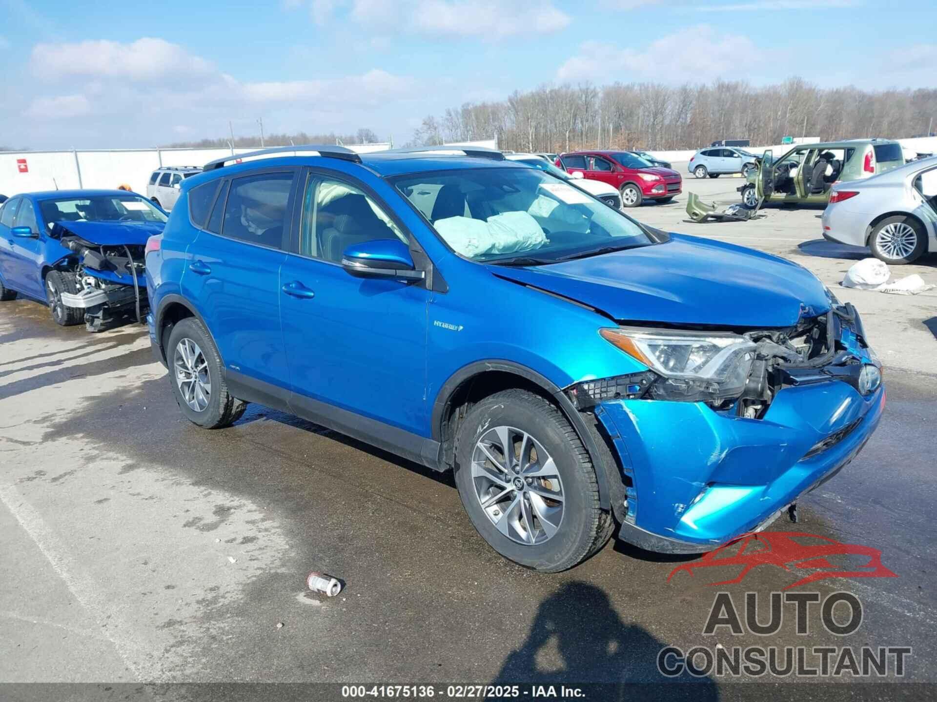 TOYOTA RAV4 HYBRID 2017 - JTMRJREVXHD150196