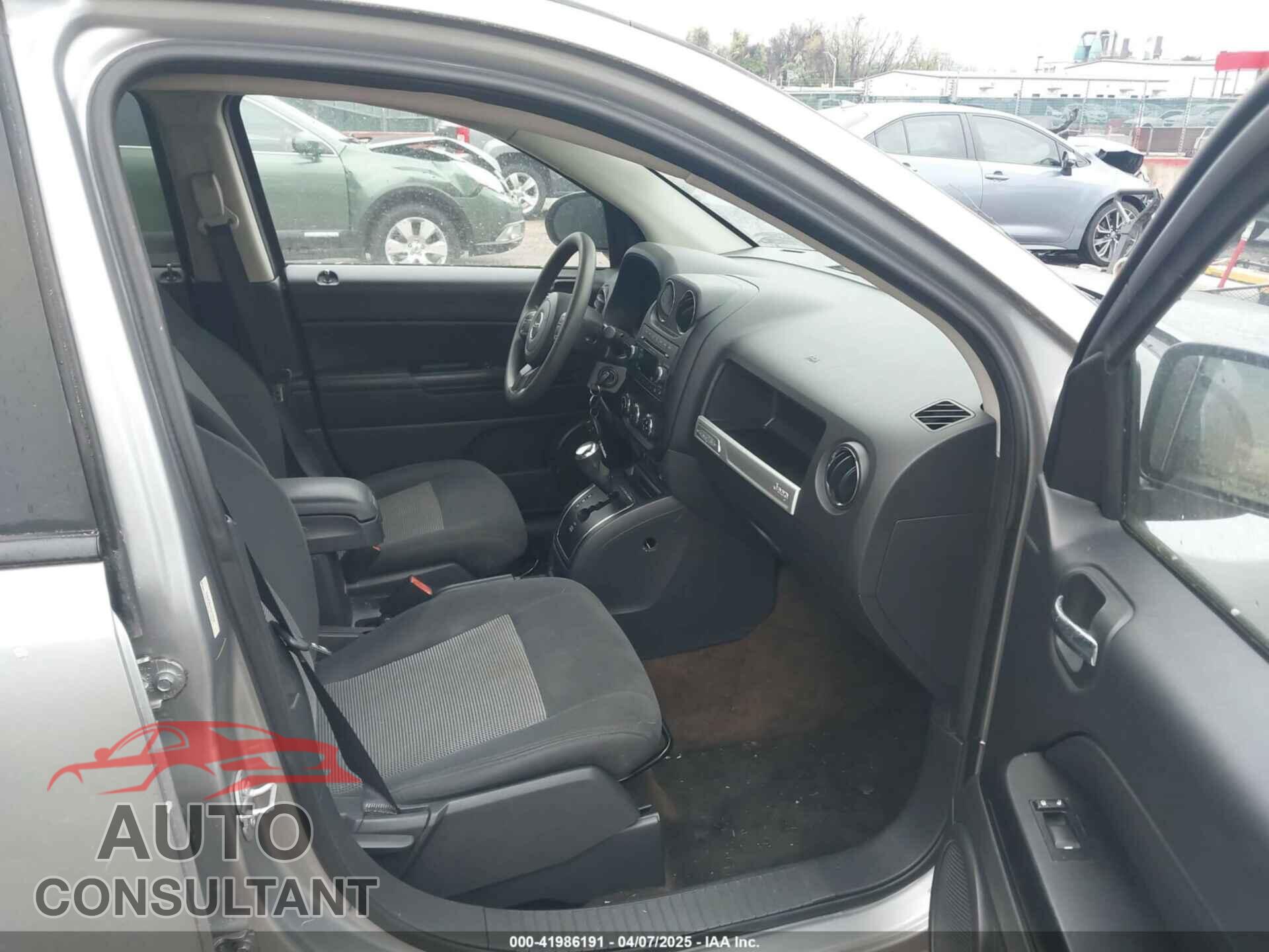 JEEP COMPASS 2017 - 1C4NJCBA4HD123718