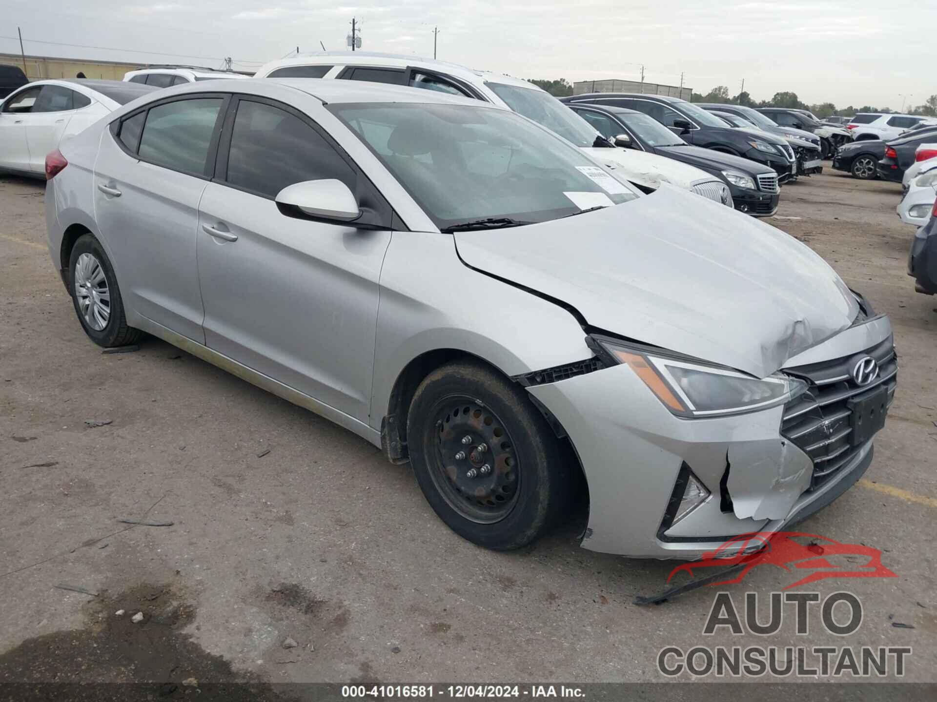 HYUNDAI ELANTRA 2019 - 5NPD74LF5KH486881