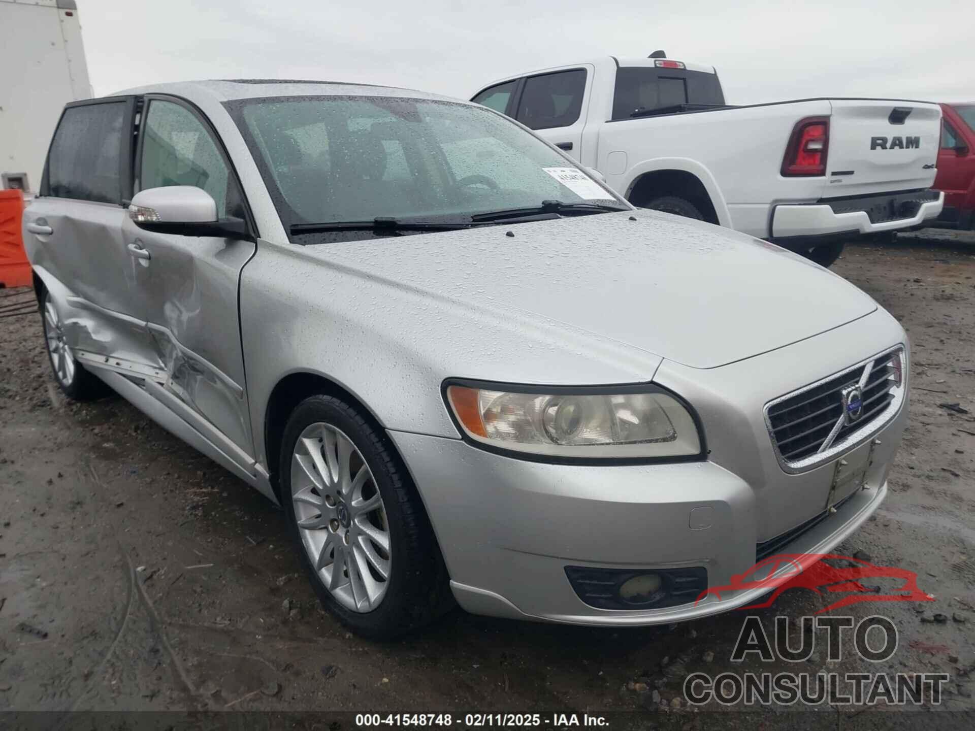VOLVO V50 2009 - YV1MW382592450021