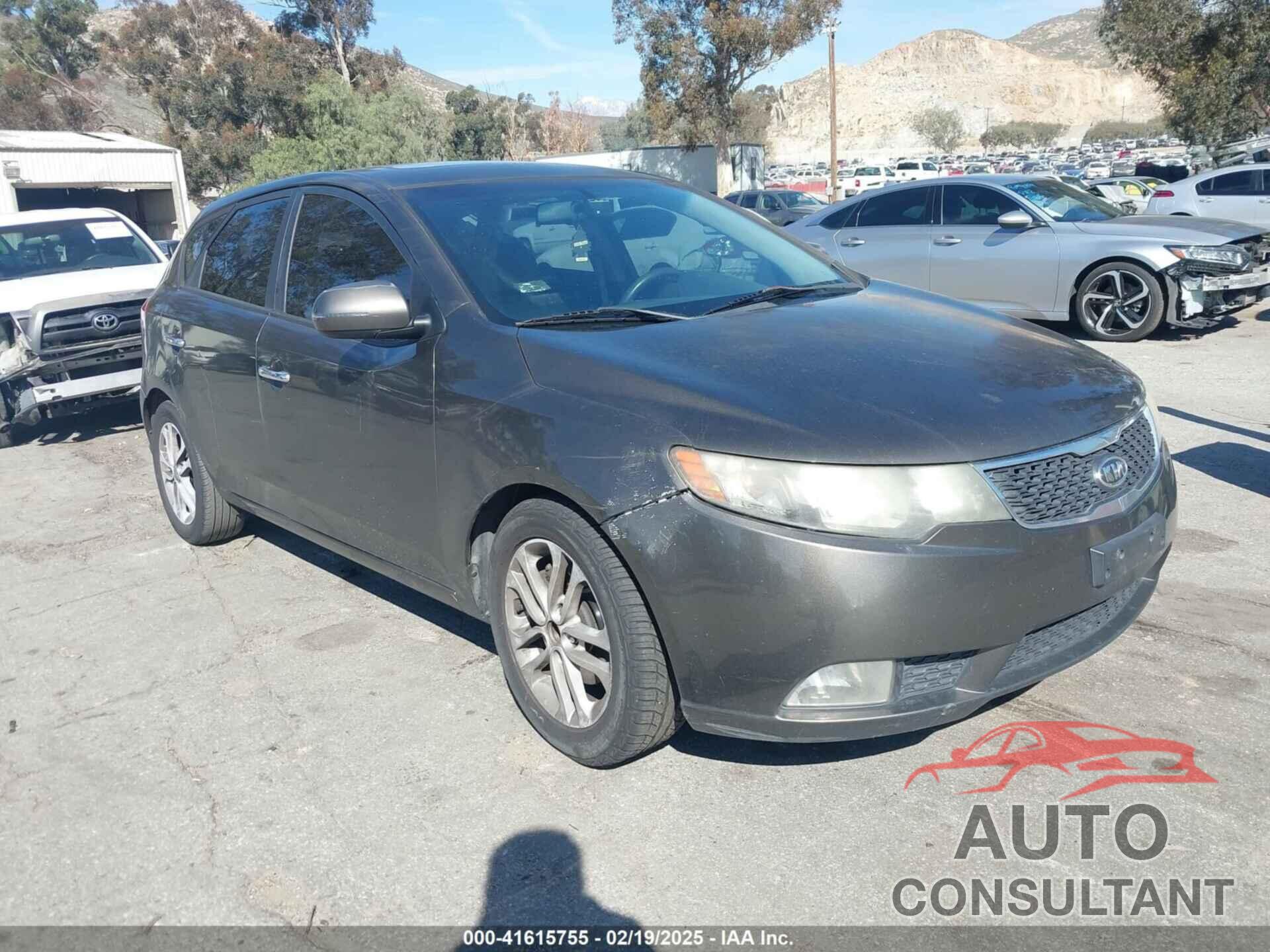 KIA FORTE 2011 - KNAFU5A25B5348777