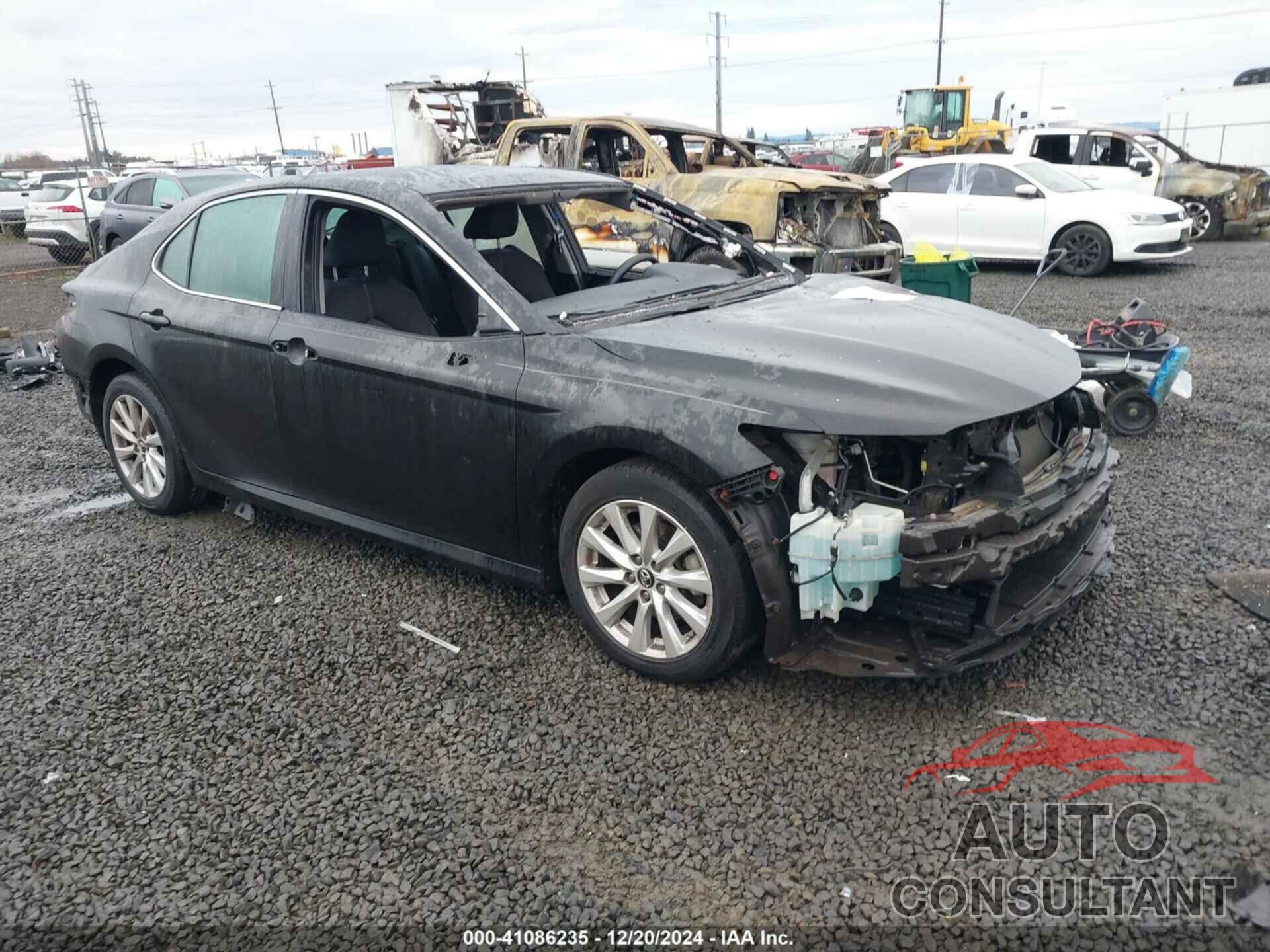 TOYOTA CAMRY 2018 - 4T1B11HK6JU068925