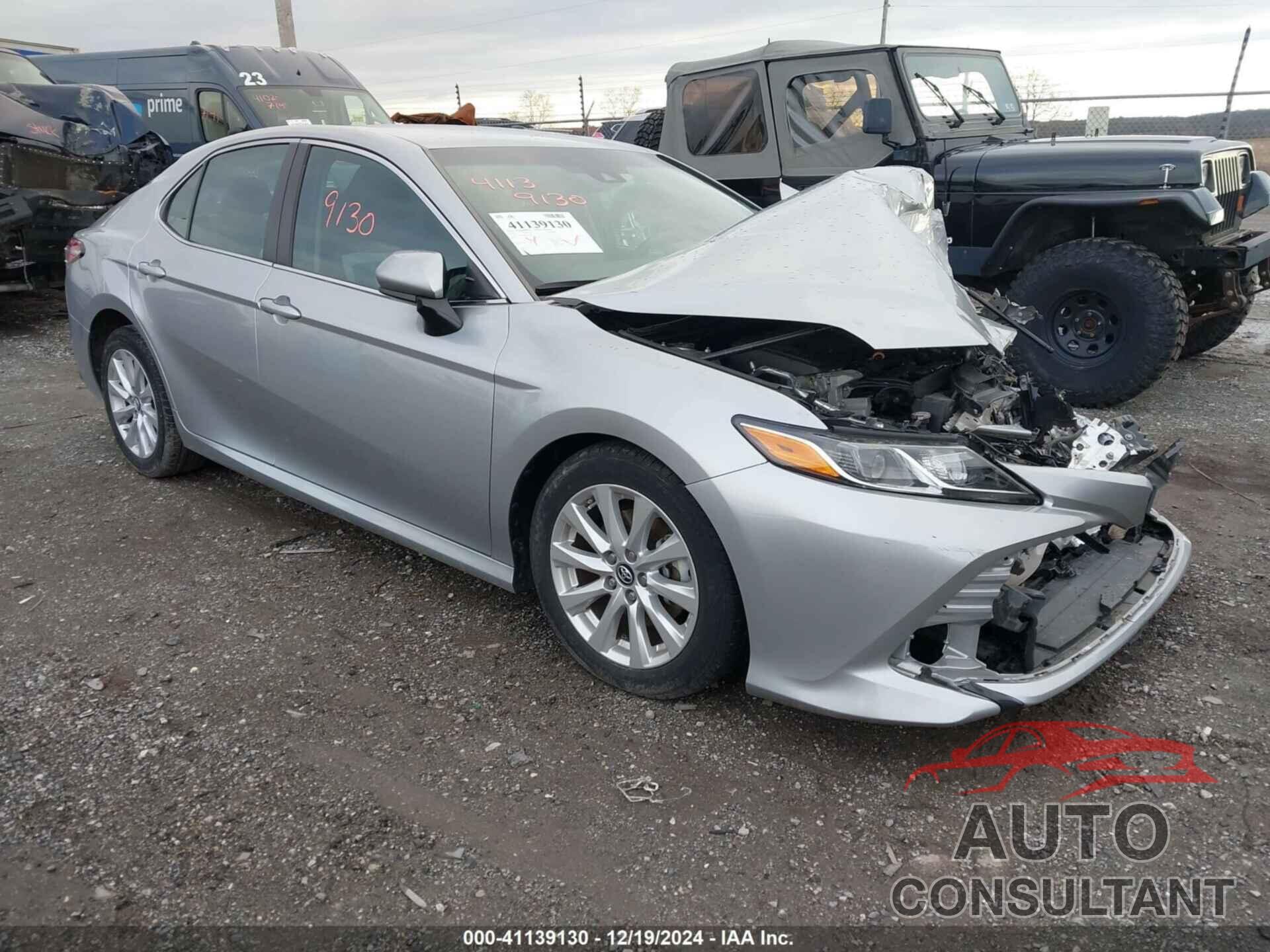 TOYOTA CAMRY 2018 - 4T1B11HK6JU020163