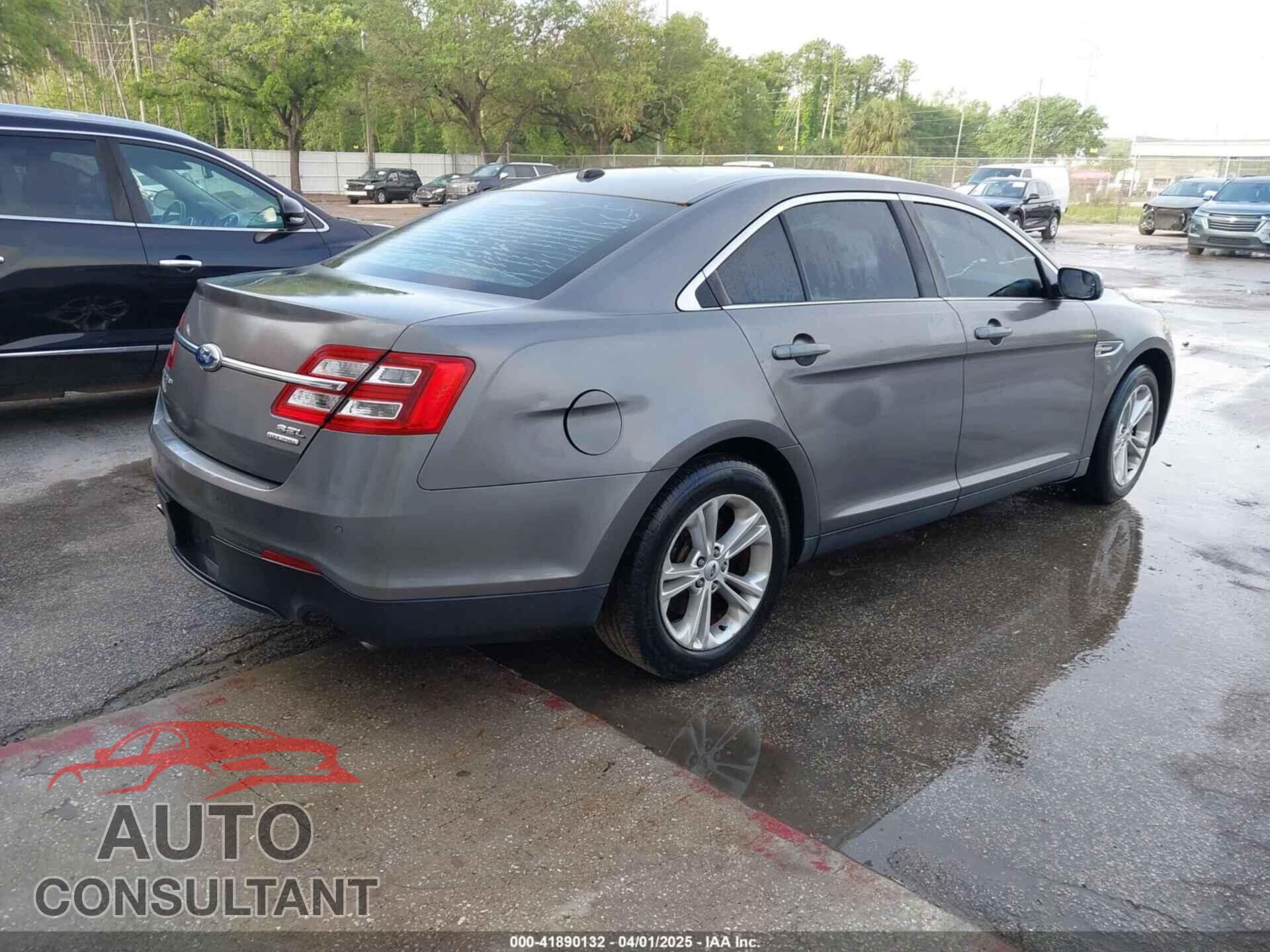 FORD TAURUS 2013 - 1FAHP2E82DG123729